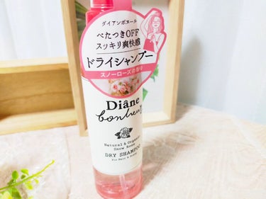 ·
ダイアンボヌール ドライシャンプー
 [ビーガン処方※1]　＜スノーローズの香り＞ 120mL

　

商品特徴
ビーガン処方※1の98％以上天然由来成分※2配合のミストタイプのドライシャンプー。
