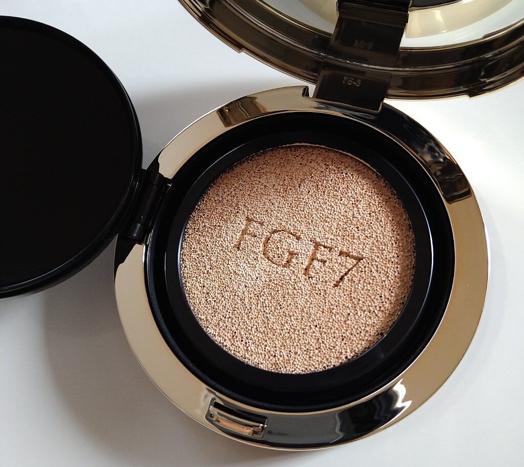 FGF7 ハイドロセルクッション/Coralhaze/クッションファンデーションを使ったクチコミ（2枚目）