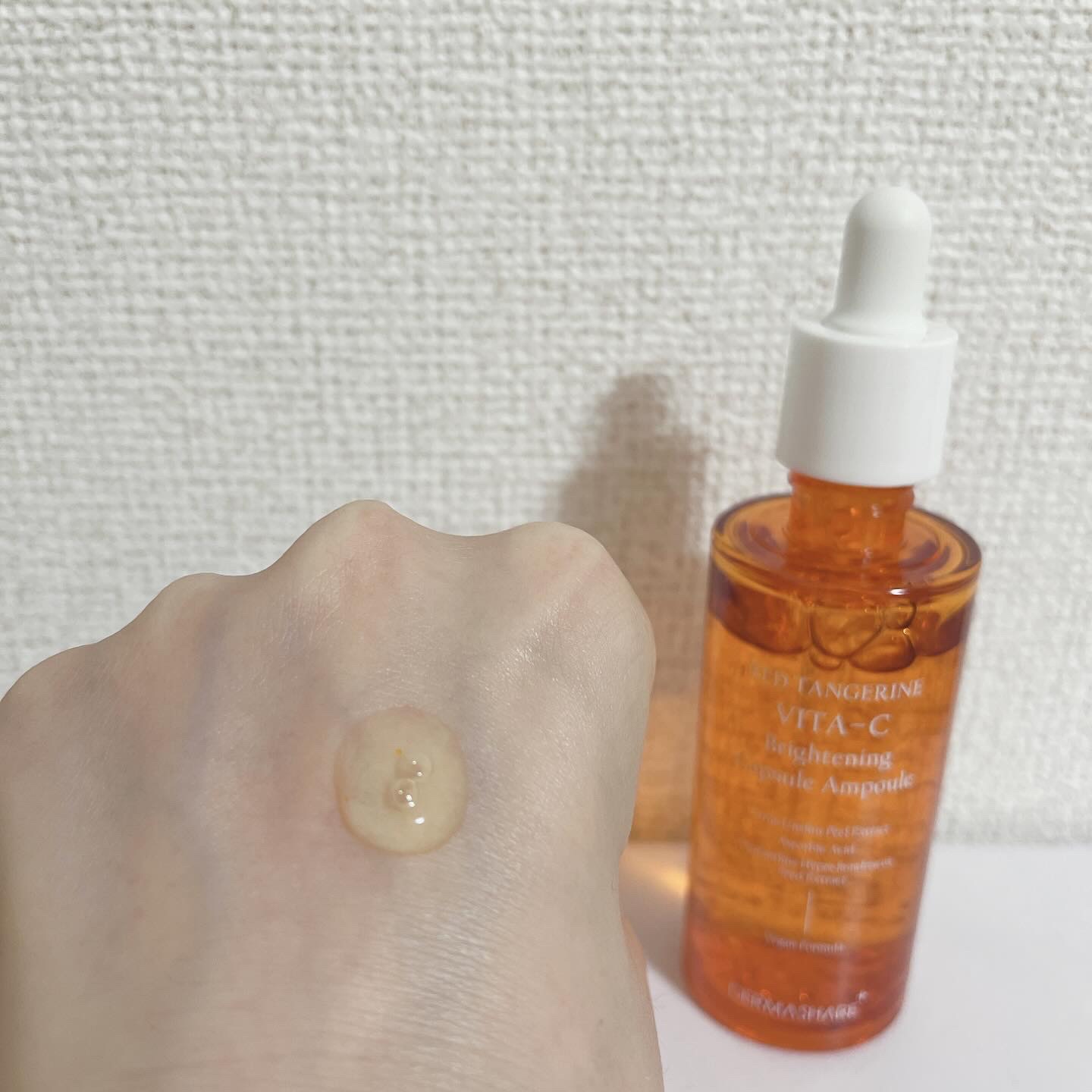 レッドタンジェリンVITA-Cカプセルセラム/DERMASHARE/美容液を使ったクチコミ（3枚目）