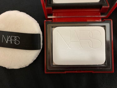 ライトリフレクティングセッティングパウダー　プレスト　N/NARS/プレストパウダーを使ったクチコミ（4枚目）