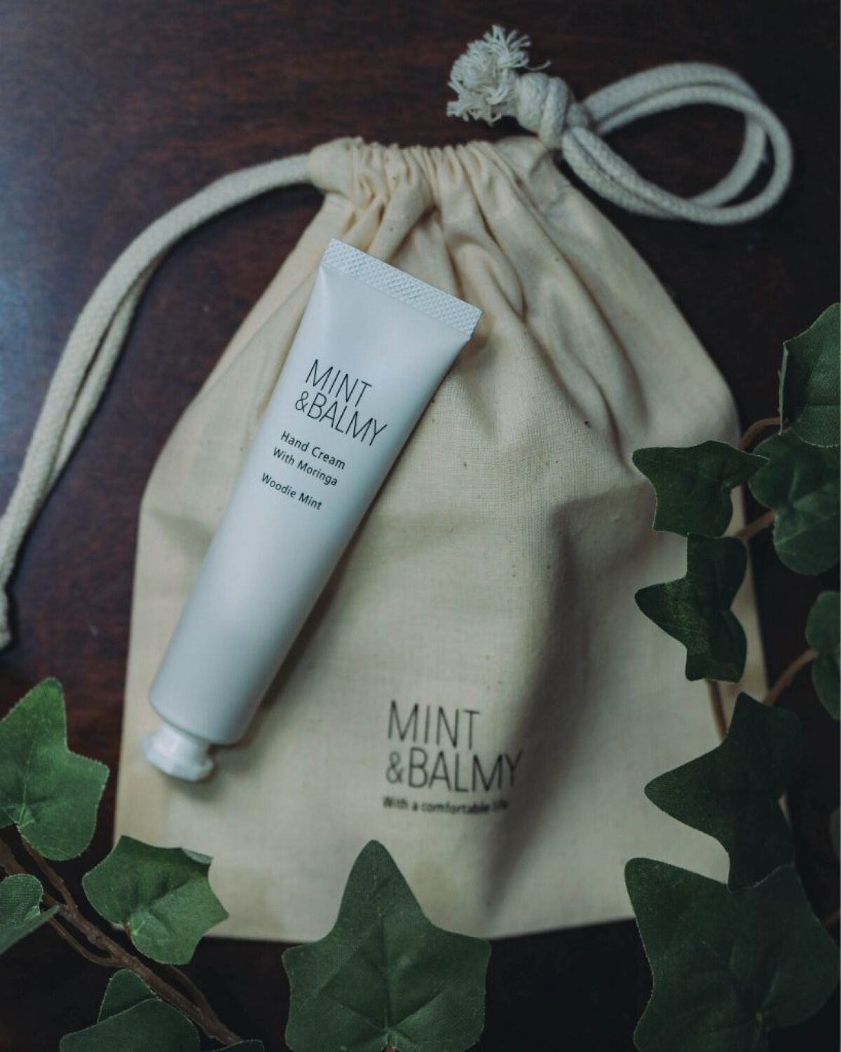 ハンドクリーム With Moringa ウッディミント/MINT&BALMY/ハンドクリームを使ったクチコミ（2枚目）