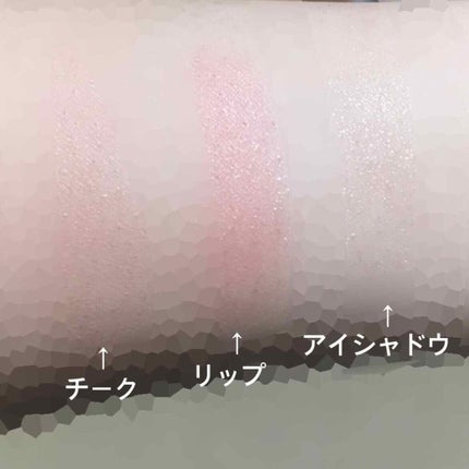 ラスティンググロスリップ/CEZANNE/口紅を使ったクチコミ(2枚目)