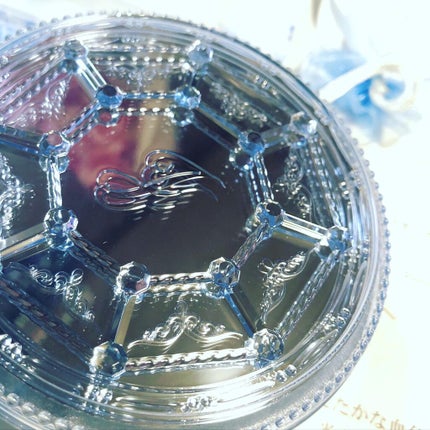 サムシングピュアブルー イノセントフェイスパウダー/JILL STUART/プレストパウダーを使ったクチコミ(5枚目)