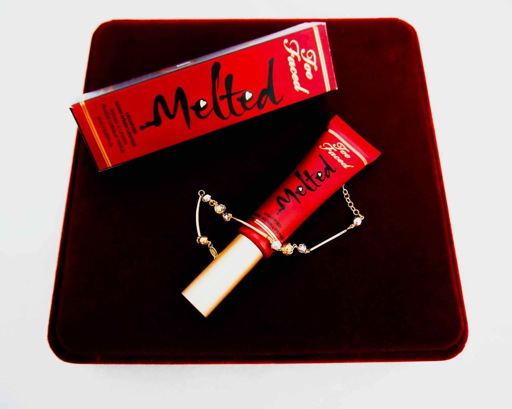 メルテッド リキッド ロング ウェア リップスティック - メルテッド ベルベット/Too Faced/口紅を使ったクチコミ（2枚目）