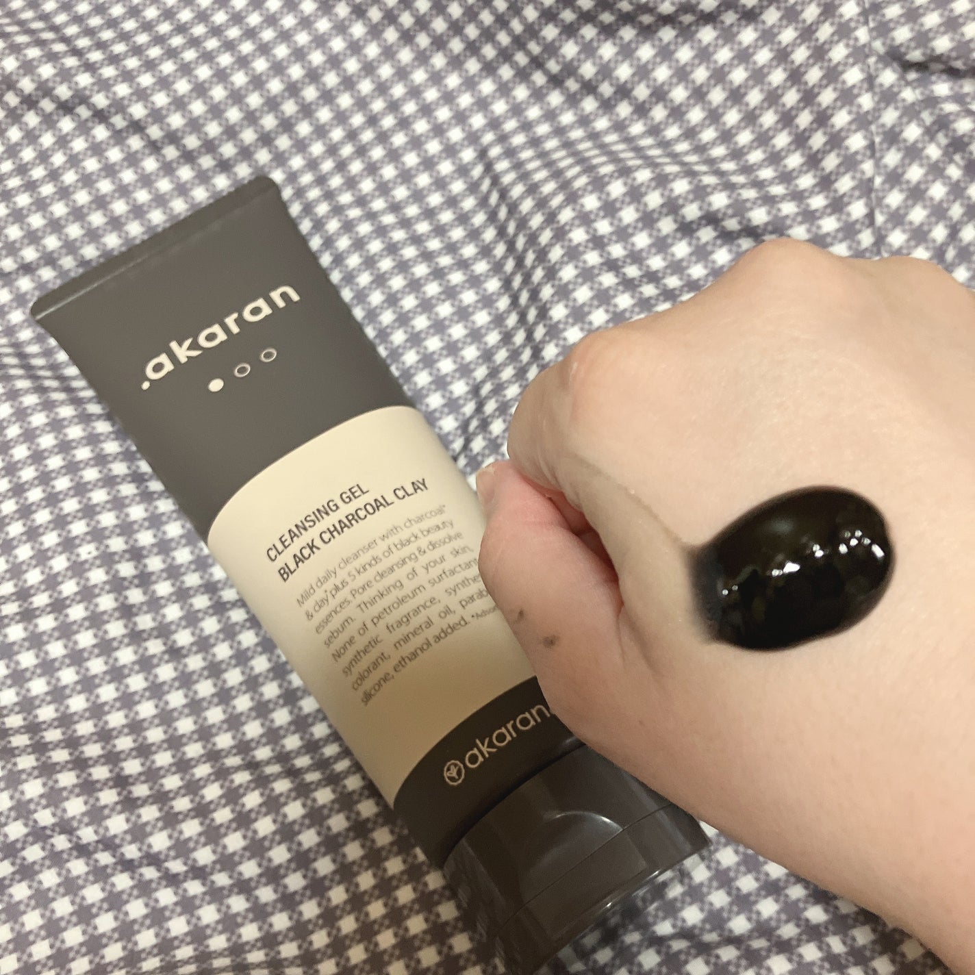 ブラックジェルクレンジング/.akaran/クレンジングジェルを使ったクチコミ(2枚目)