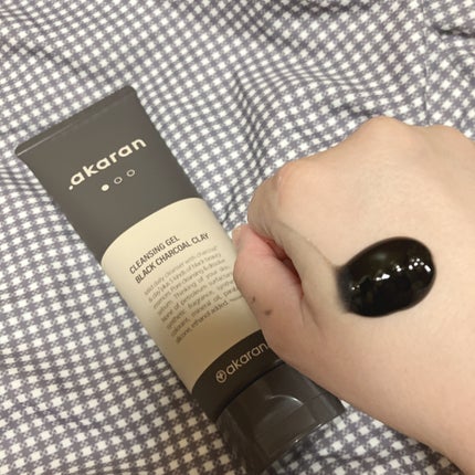 ブラックジェルクレンジング/.akaran/クレンジングジェルを使ったクチコミ(2枚目)