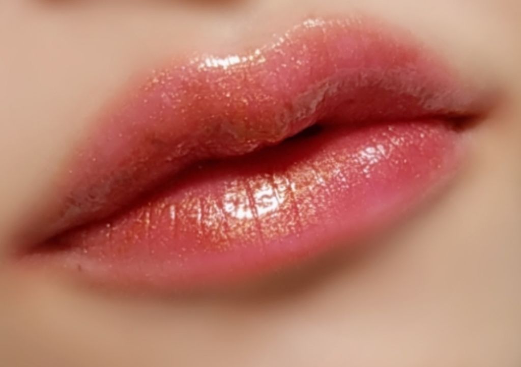 キラティントグロス/WHOMEE/リップティントを使ったクチコミ(3枚目)