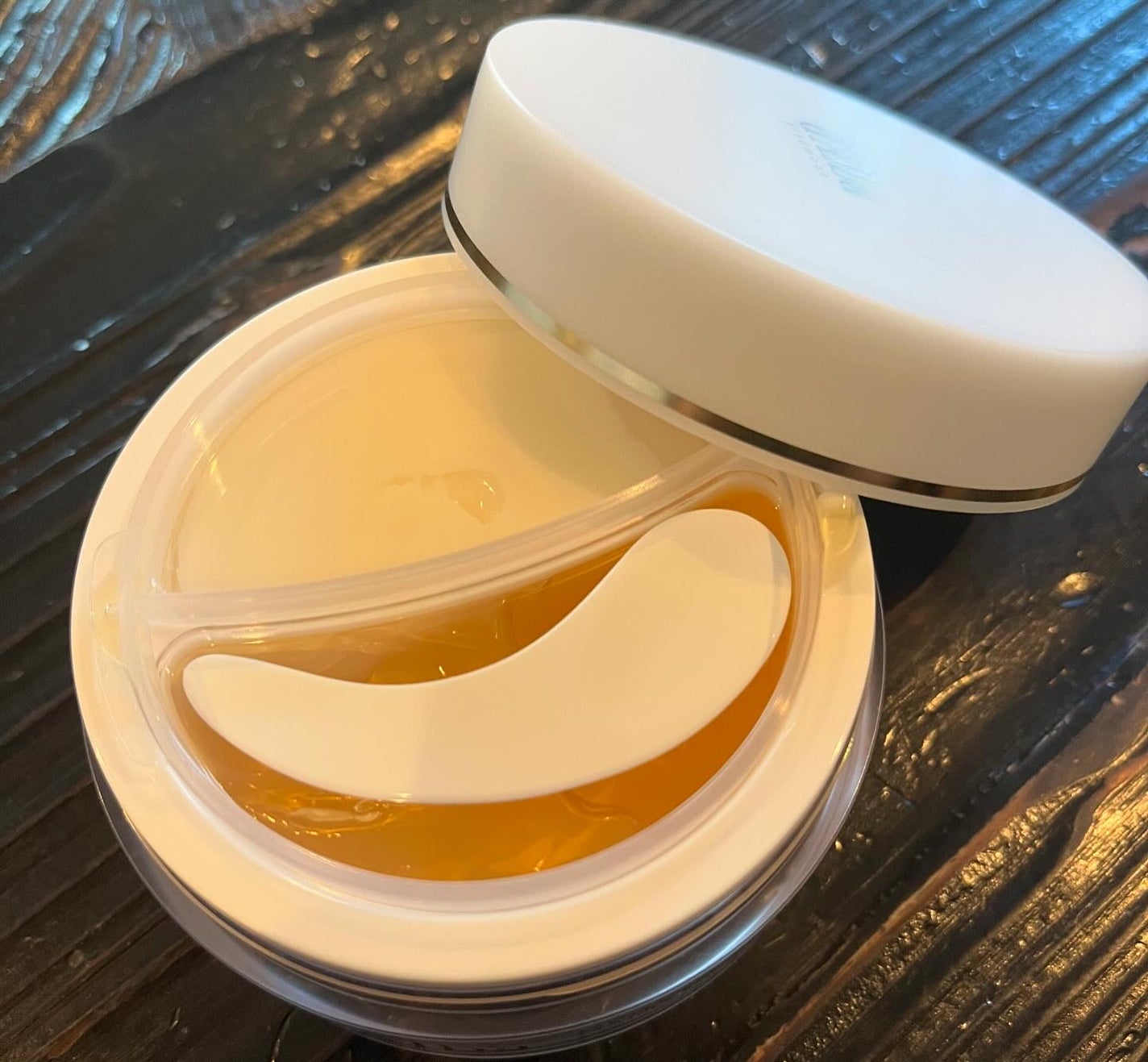 あゆみ on LIPS 「「ダルバ ダブルセラム&クリーム」価格:5,300円(税込)肌..」(2枚目)