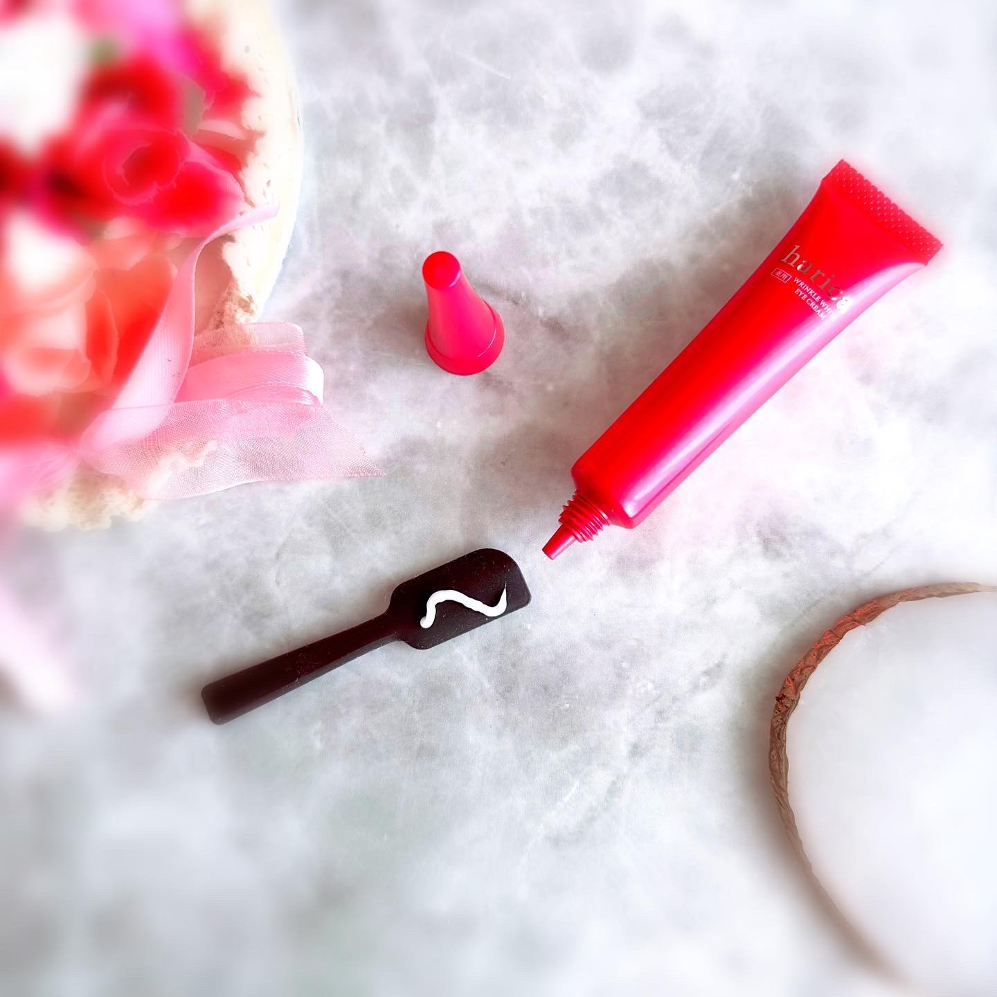 薬用リンクルホワイトアイクリーム/harica/アイケア・アイクリームを使ったクチコミ（2枚目）