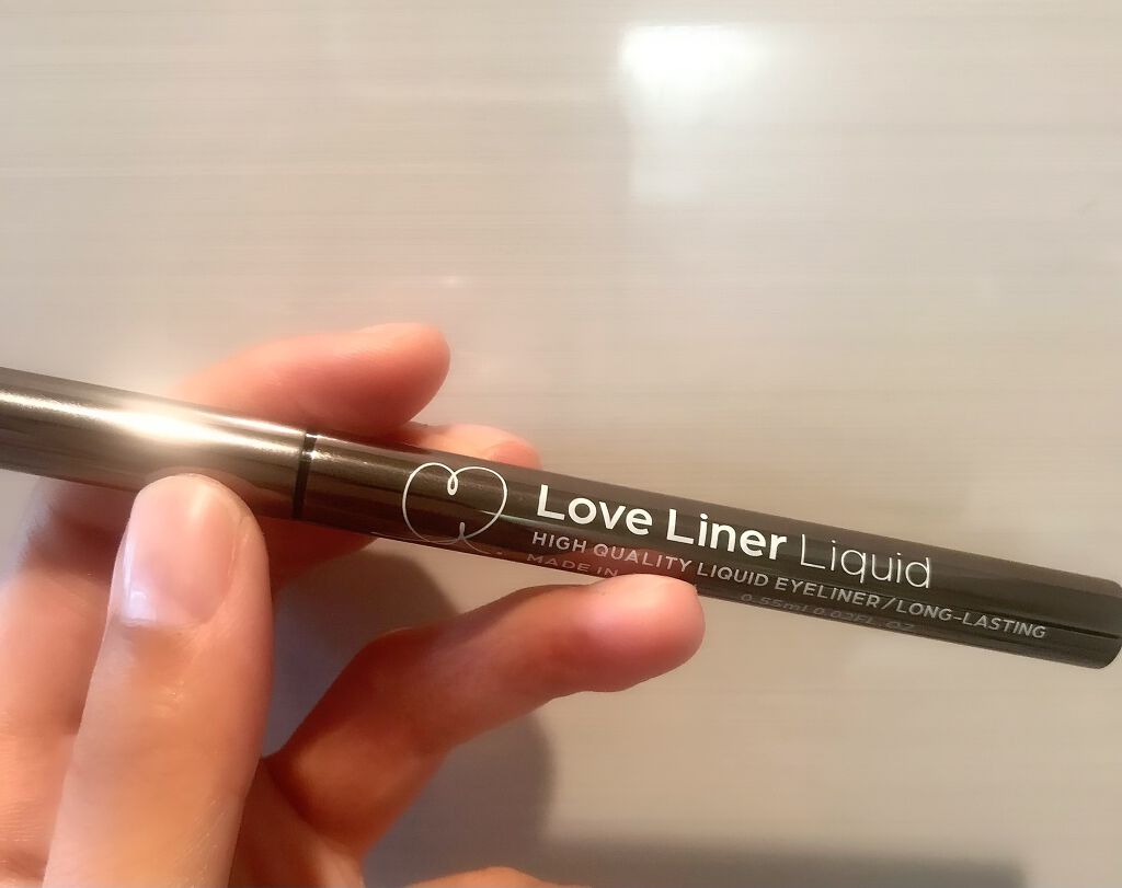リキッドアイライナーR4/ラブ・ライナー/リキッドアイライナーを使ったクチコミ(1枚目)