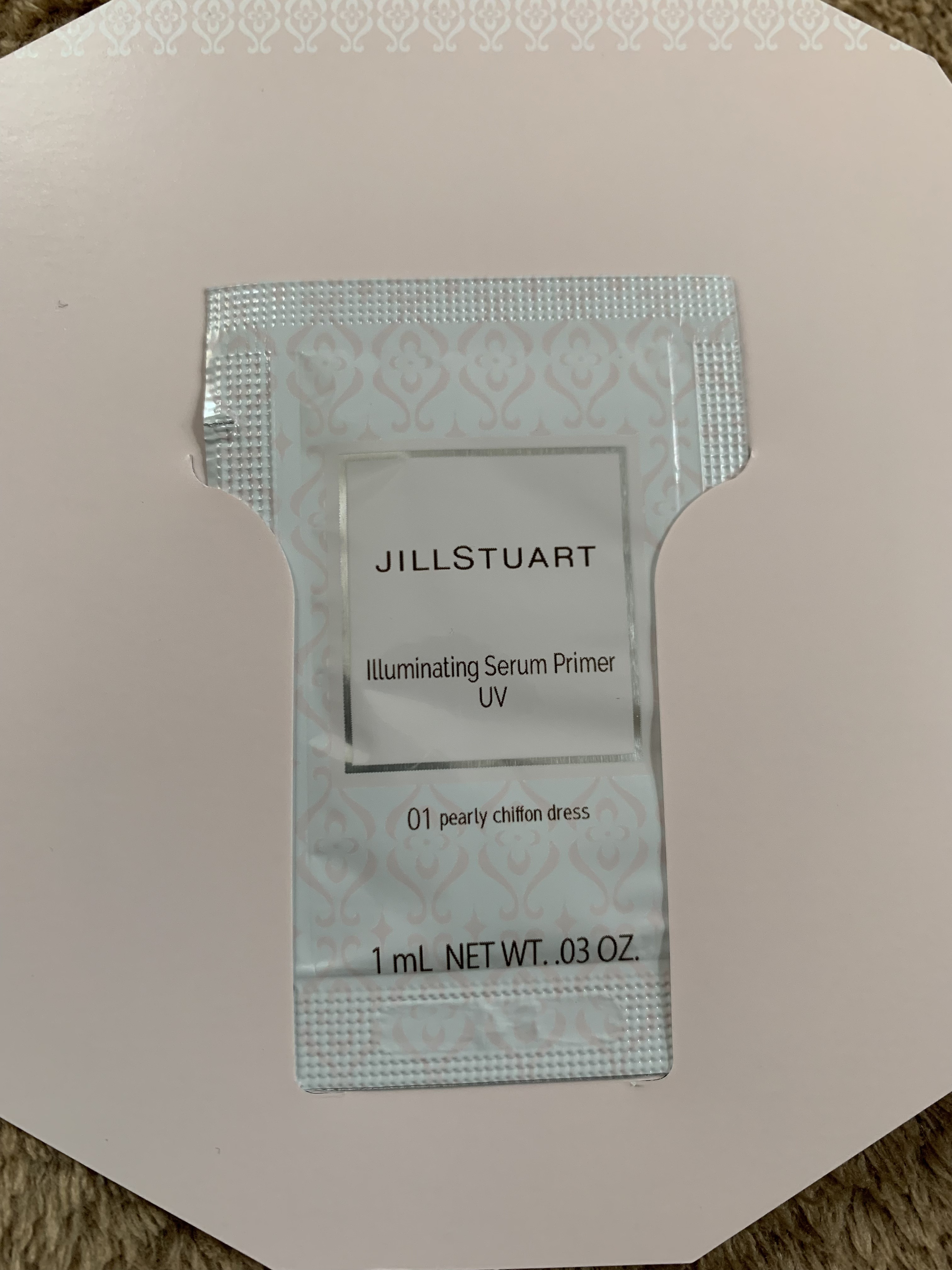 ジルスチュアート イルミネイティング セラムプライマー UV/JILL STUART/化粧下地を使ったクチコミ（3枚目）