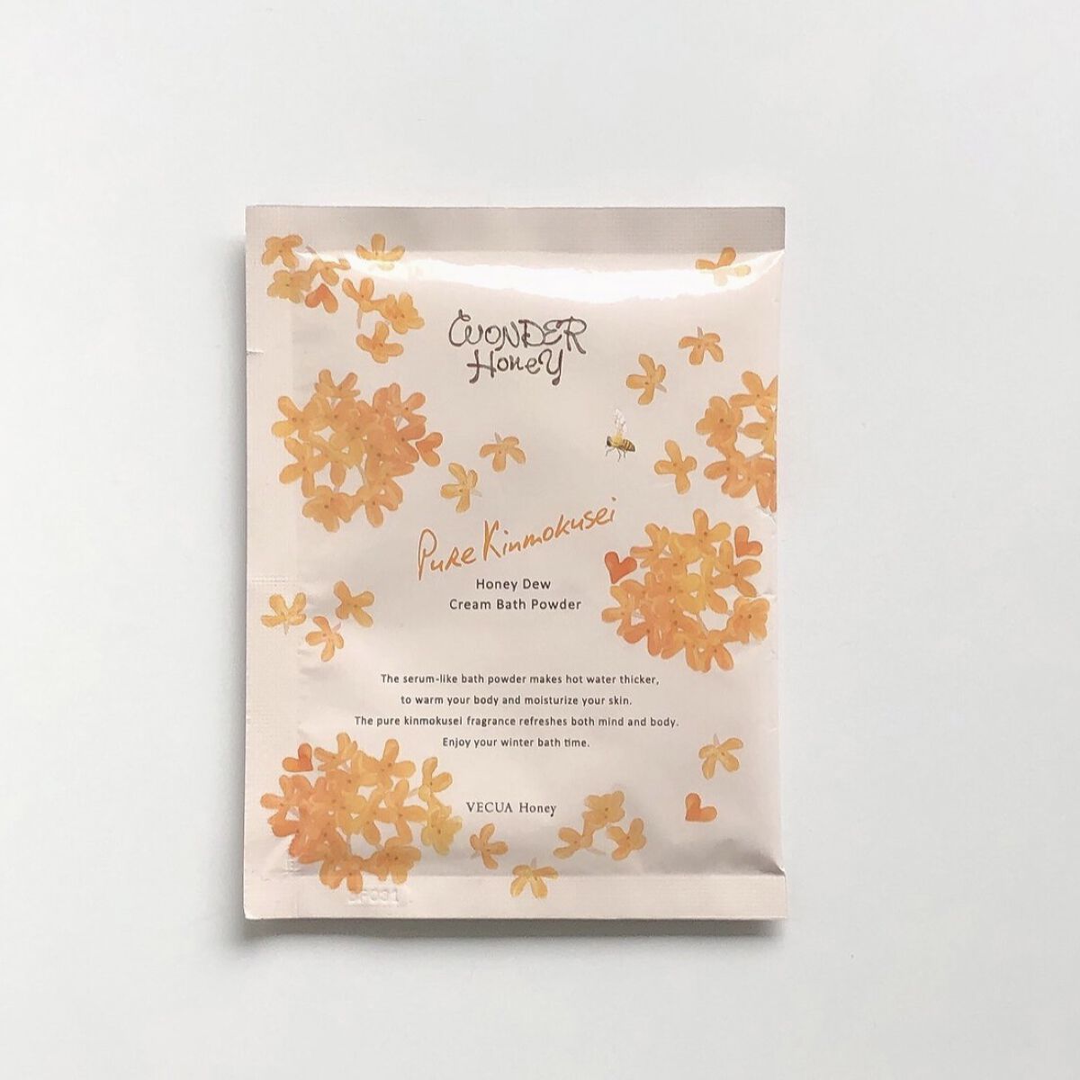 ワンダーハニー　とろとろふんわりクリームバス ピュアキンモクセイ/VECUA Honey/炭酸系入浴剤を使ったクチコミ（1枚目）