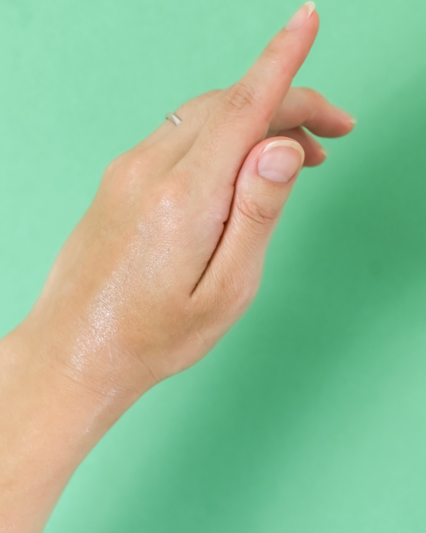 ウォーターメロン パンチ カミング サンスクリーン / スイカサンクリーム / SPF 50+ PA++++  /ビューランチ/日焼け止めクリームを使ったクチコミ（3枚目）