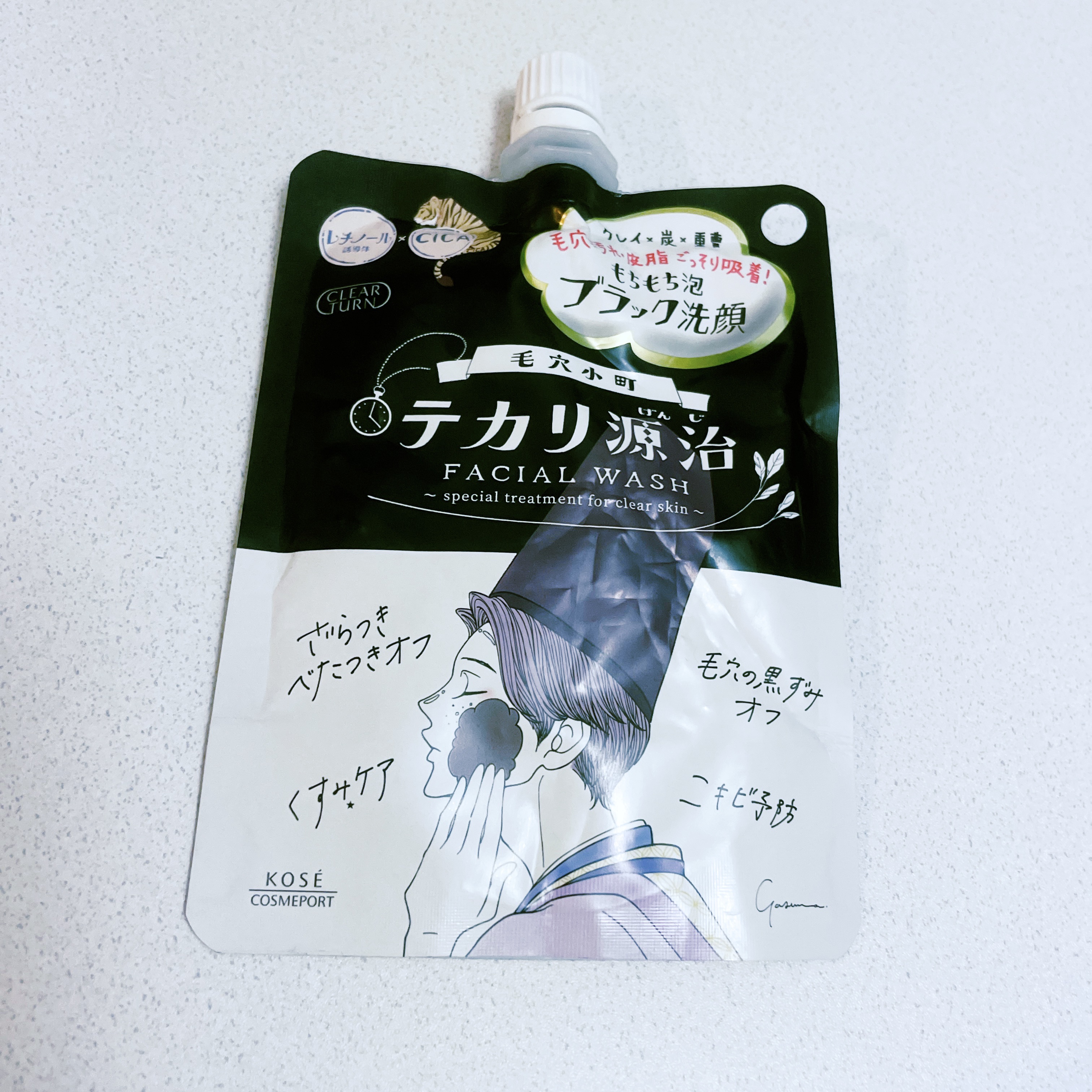 毛穴小町 テカリ源治 もちもちブラック洗顔/クリアターン/洗顔フォームを使ったクチコミ（1枚目）