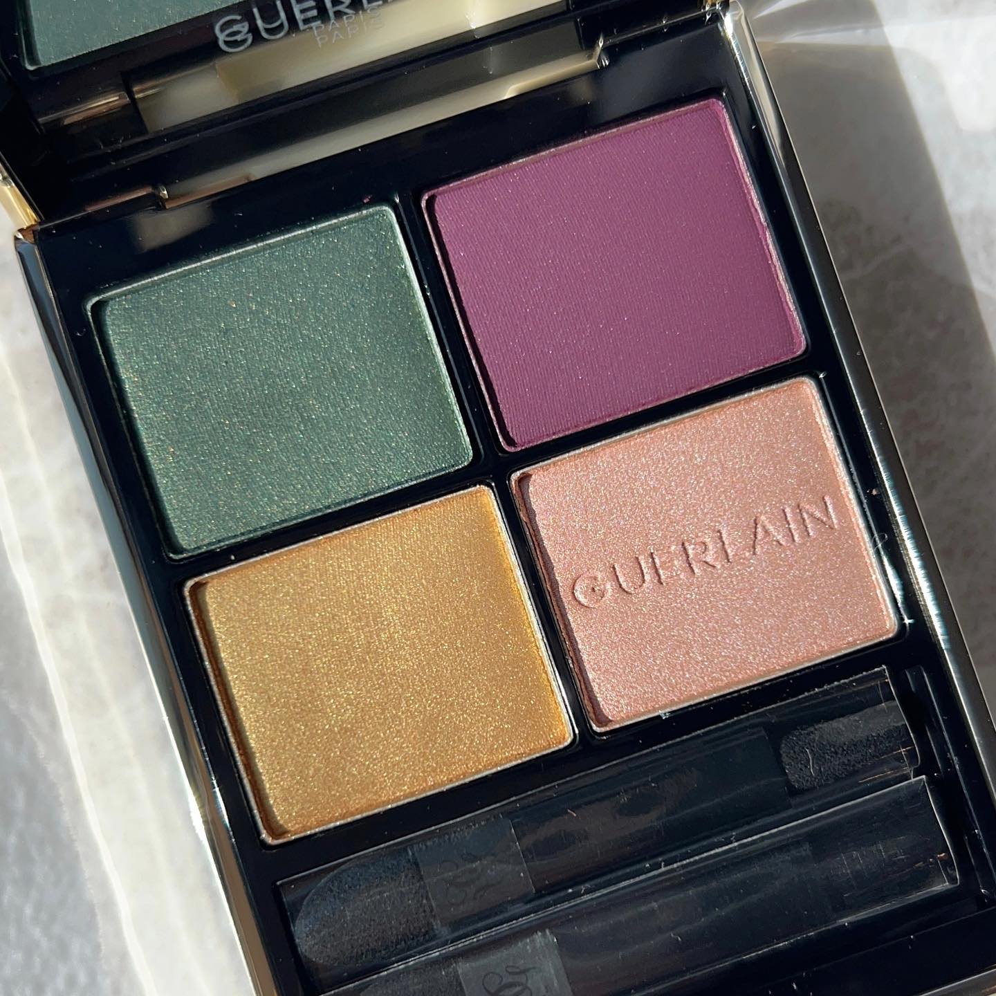 GUERLAIN オンブル　ジェ 2023年春新作アイシャドウパレット】オンブル ジェ｜GUERLAINの
