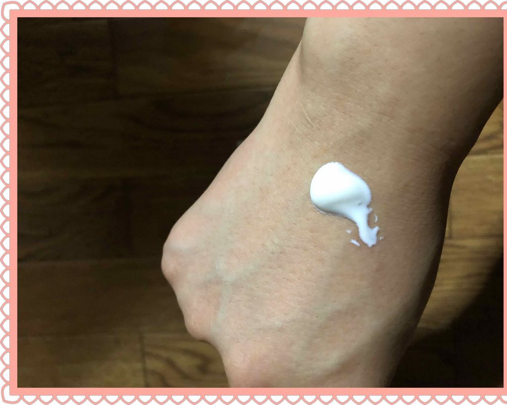 ブリリアンス トーンブライトニング ＷＨ/JERGENS(ジャーゲンズ)/ボディクリームを使ったクチコミ（2枚目）