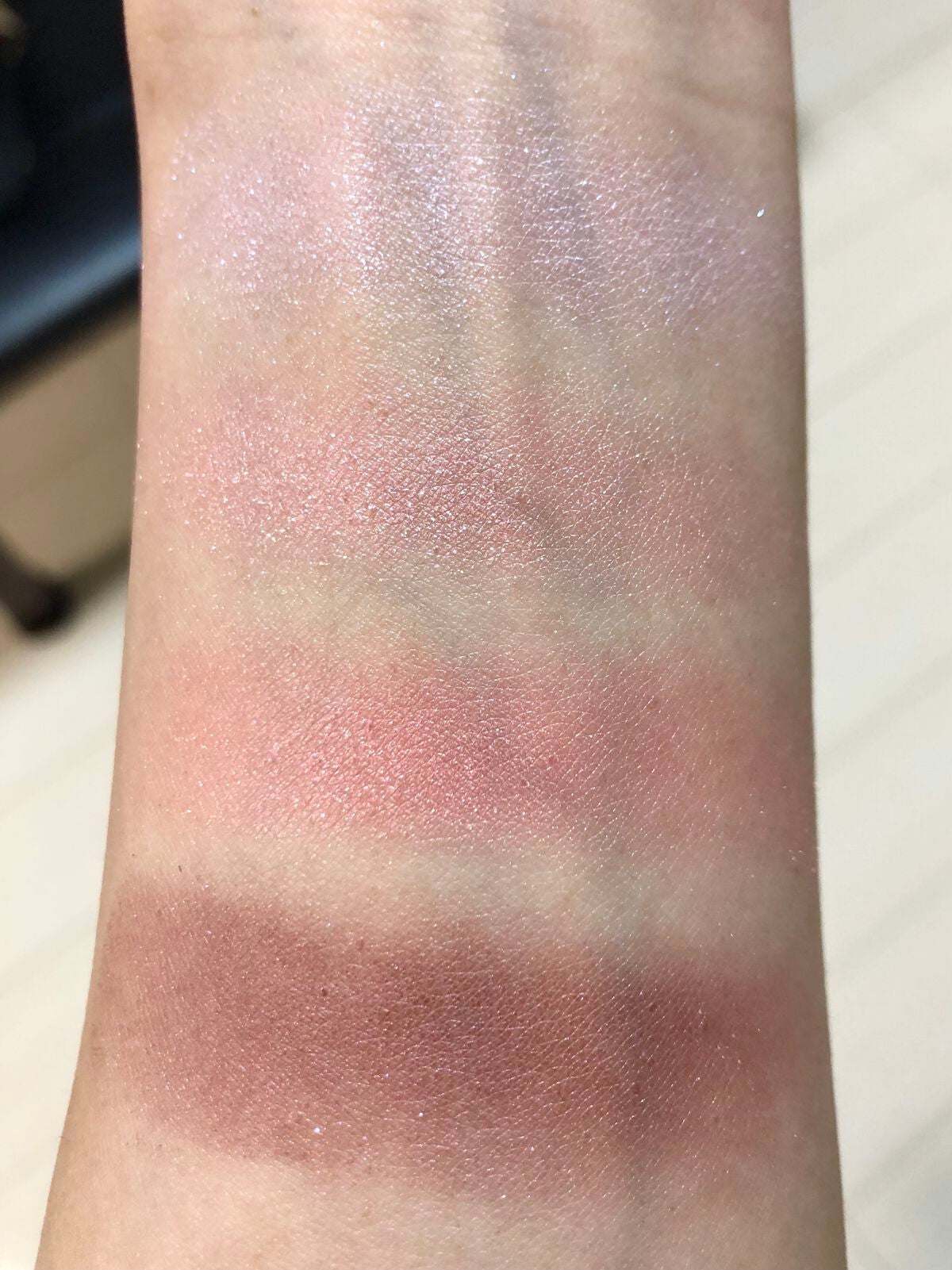 シルキースフレアイズ/キャンメイク/アイシャドウパレットを使ったクチコミ(3枚目)