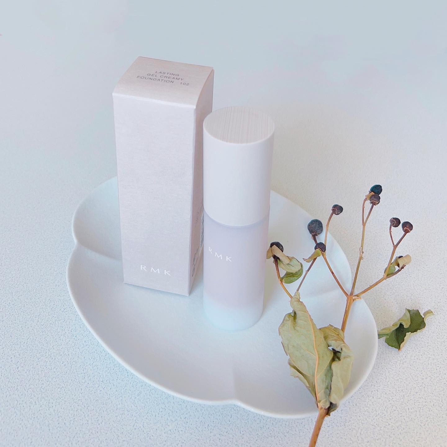 RMK ラスティング ジェルクリーミィファンデーション 102/RMK/クリーム・エマルジョンファンデーションを使ったクチコミ（2枚目）