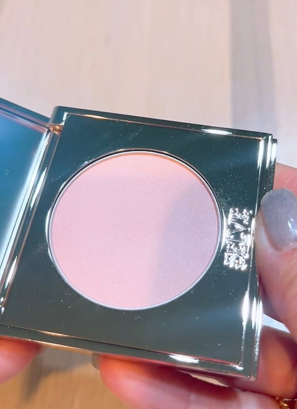 フォギーヴェールブラッシャー/SELVE/パウダーチークを使ったクチコミ(2枚目)