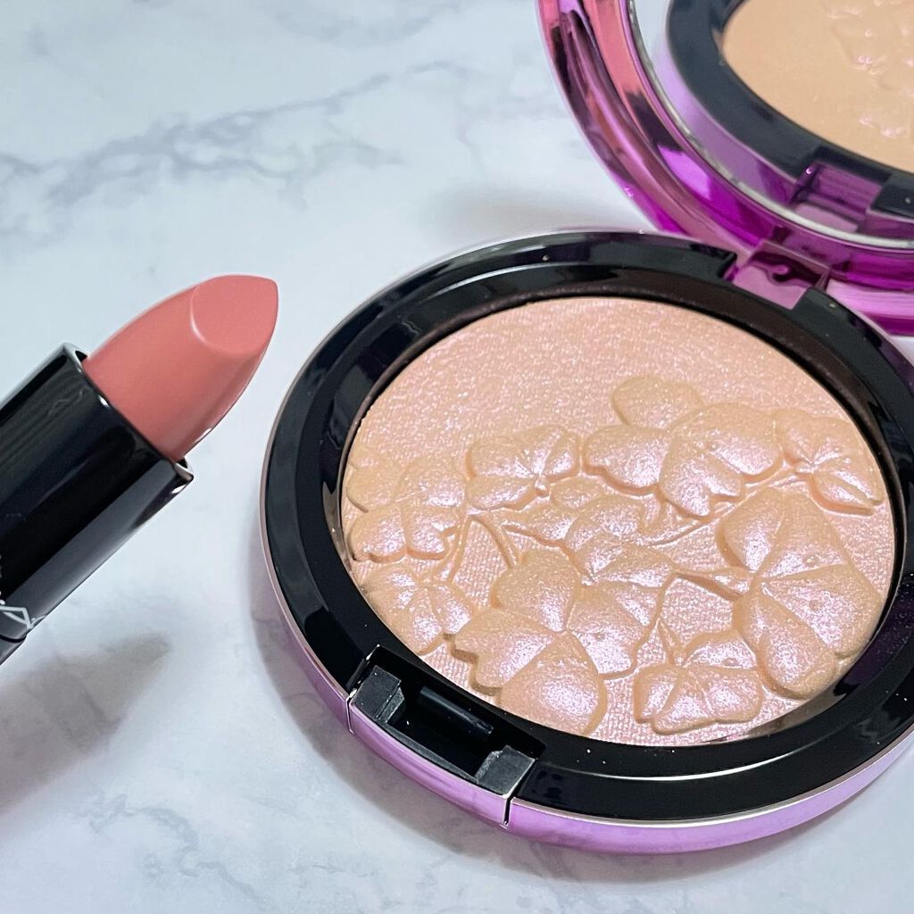 エクストラ ディメンション スキンフィニッシュ ペタリック メタリック/M・A・C/プレストパウダーを使ったクチコミ（2枚目）