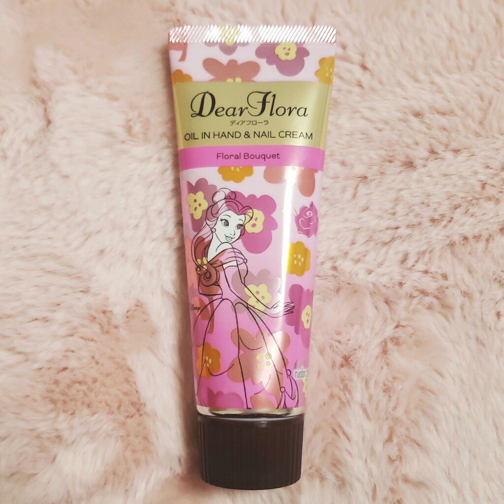 ディアフローラ オイルイン ハンド&ネイルクリーム フラワーチャーム/マンダム/ハンドクリームを使ったクチコミ(1枚目)