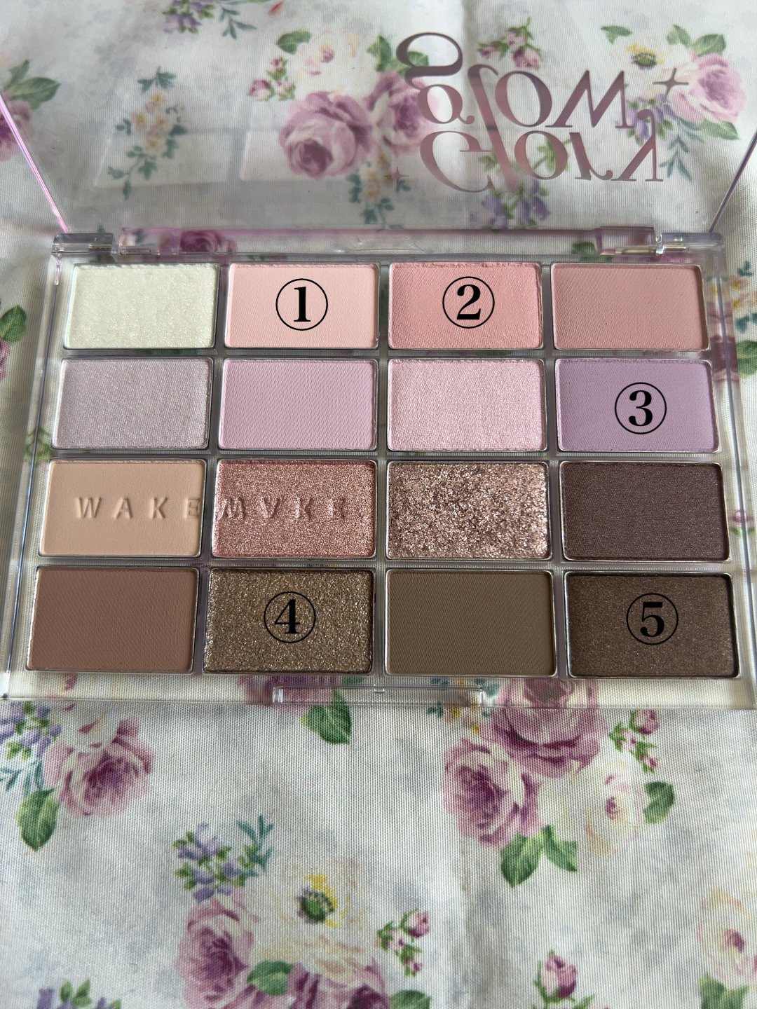 ソフトブラーリングアイパレット/wakemake/アイシャドウパレットを使ったクチコミ（3枚目）