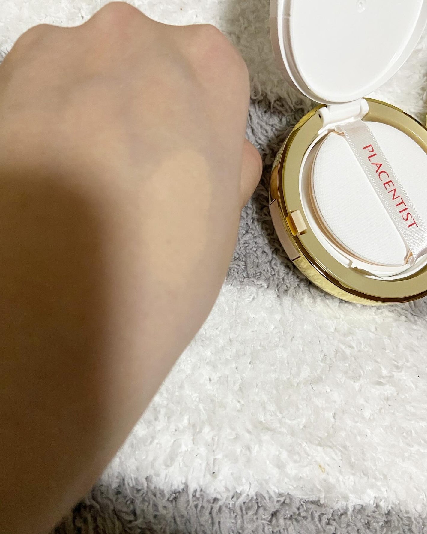 Maria on LIPS 「PLACENTISTクッションファンデーションスキンケア後にこ..」(3枚目)