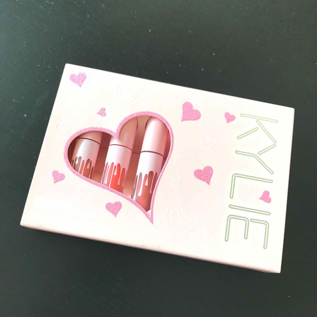 oHito. on LIPS 「友達から貰った♥️パッケージからして可愛い💄試しに手に塗ってみ..」(1枚目)