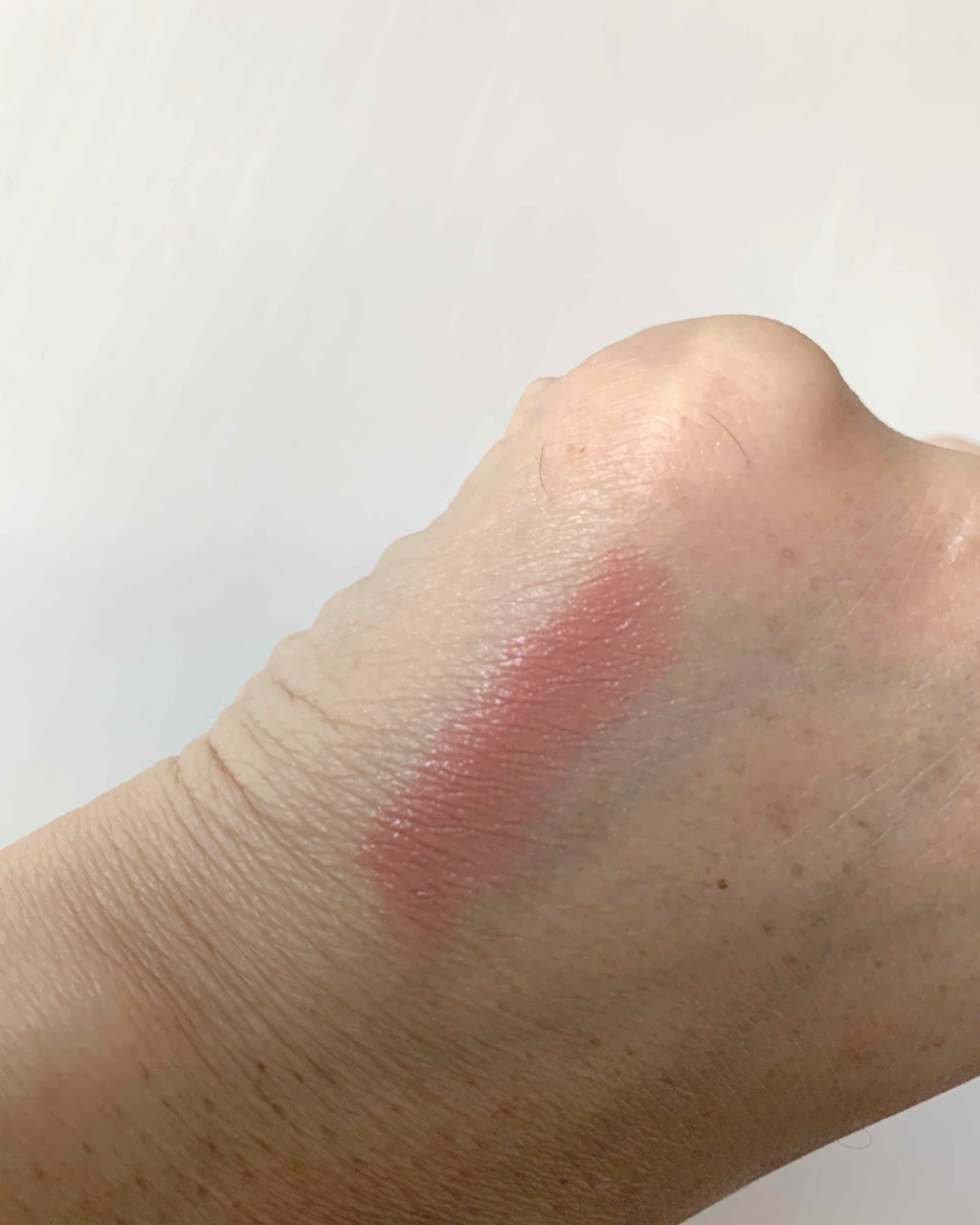 ジェン ヌード ラディエント リップスティック/bareMinerals/口紅を使ったクチコミ（2枚目）