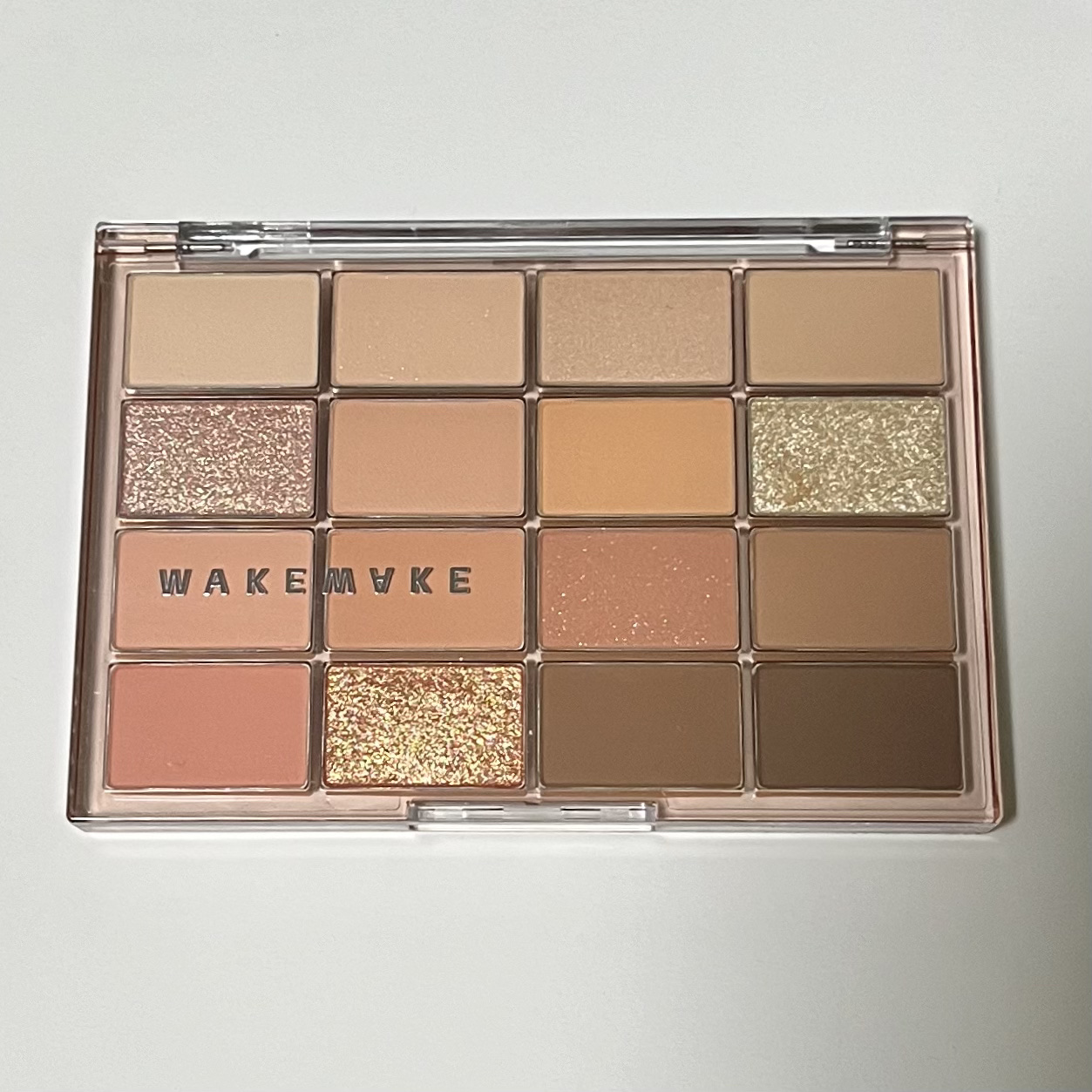 ソフトブラーリングアイパレット/wakemake/アイシャドウパレットを使ったクチコミ（1枚目）