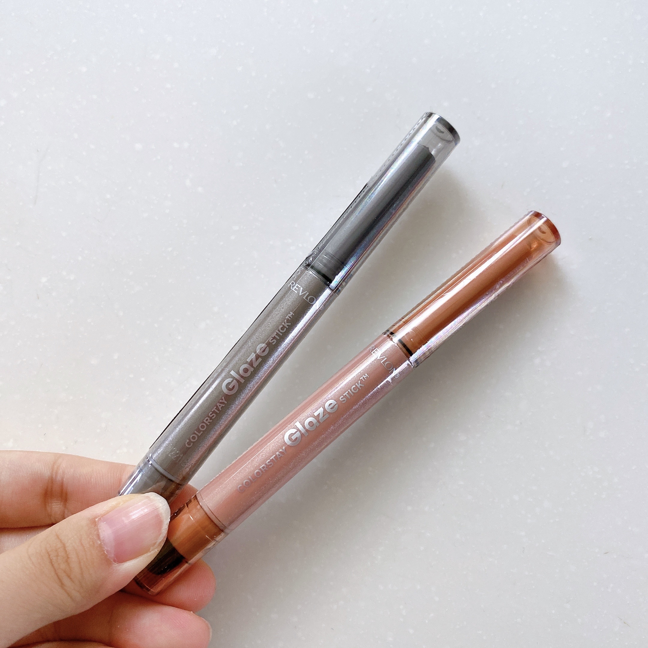 カラーステイ グレイズ スティック/REVLON/スティックアイシャドウを使ったクチコミ（3枚目）