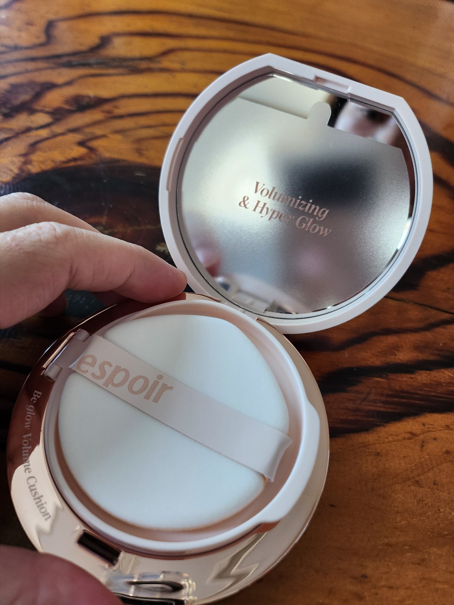 エスポア ビーグロー ボリュームクッション/espoir/クッションファンデーションを使ったクチコミ（1枚目）