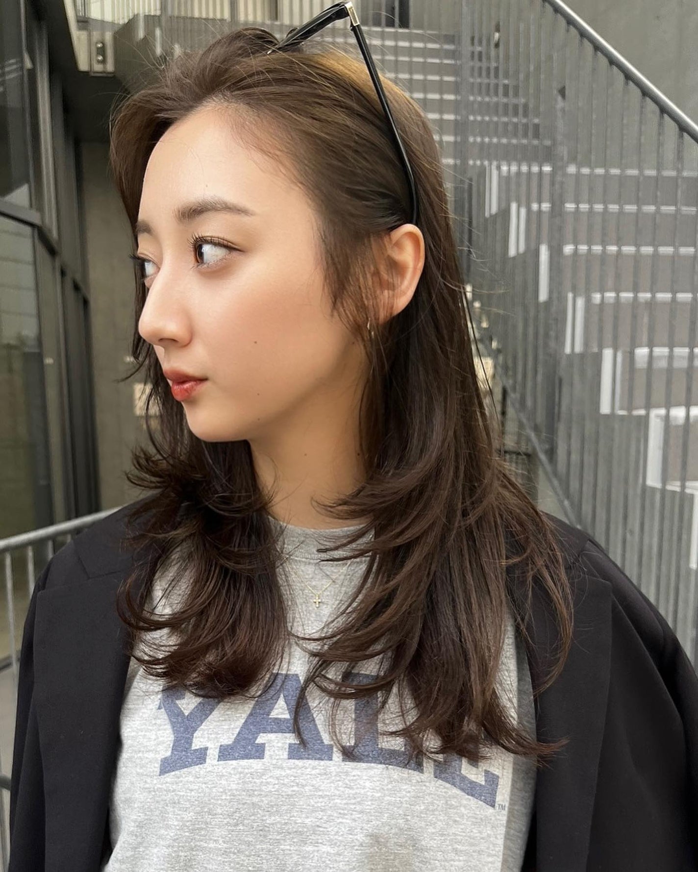 HARUNA on LIPS 「骨格に合わせたレイヤーカット✂️.肌馴染みの良いベージュカラー..」(2枚目)