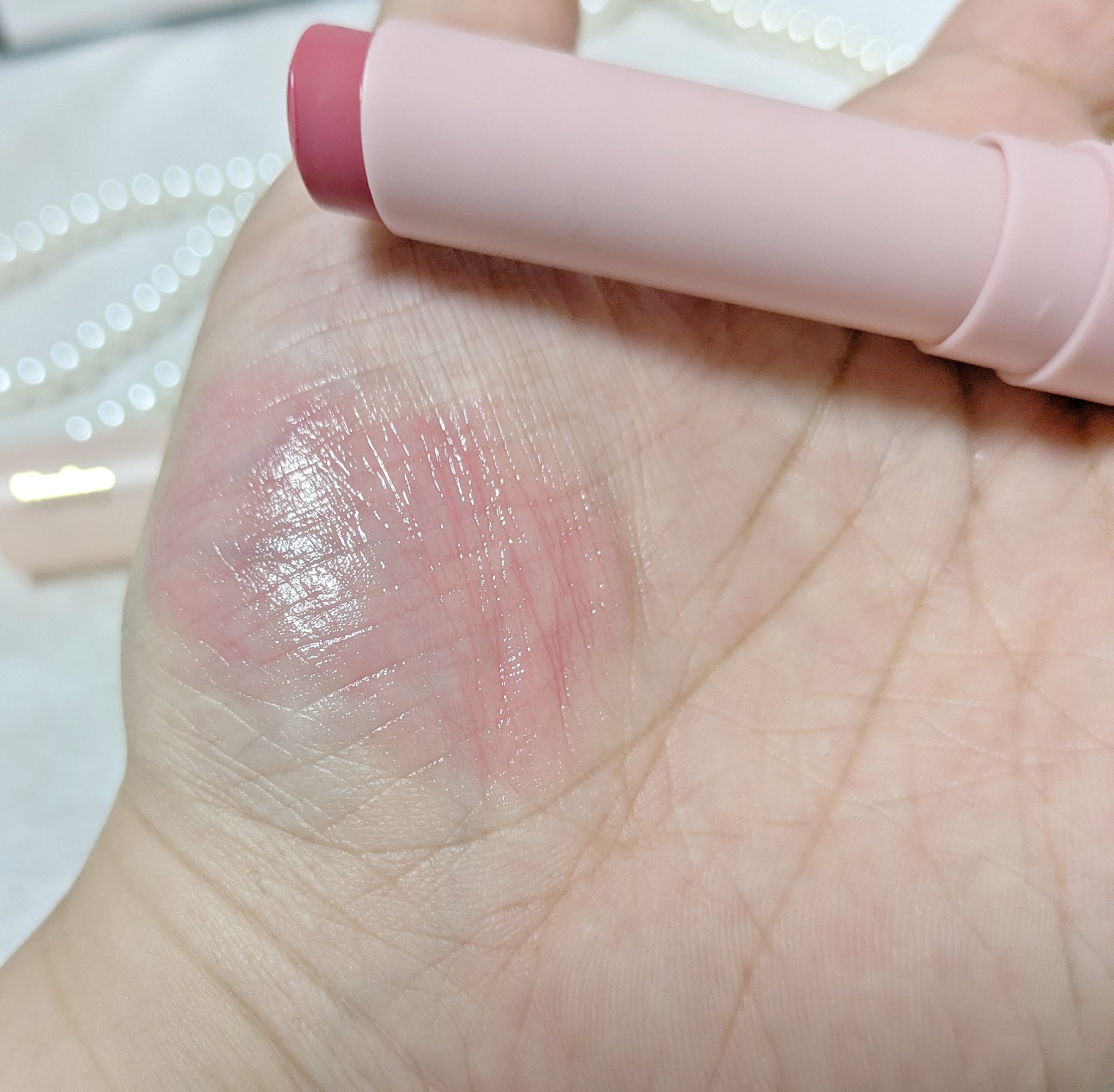 リップバーム；リーブビハインド/Huxley/リップバームを使ったクチコミ（3枚目）