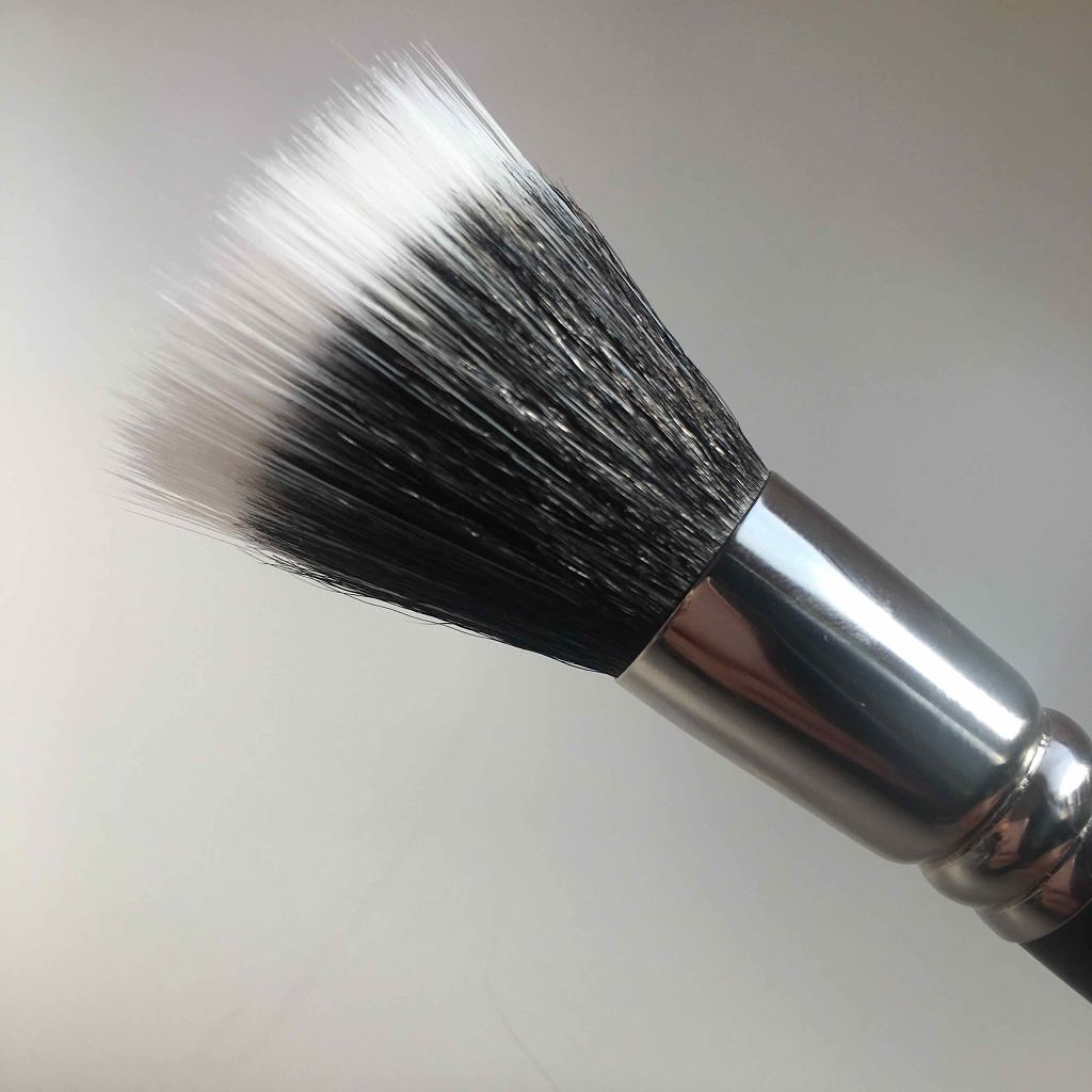 #187S スティプリング ブラシ/M・A・C/メイクブラシを使ったクチコミ（2枚目）