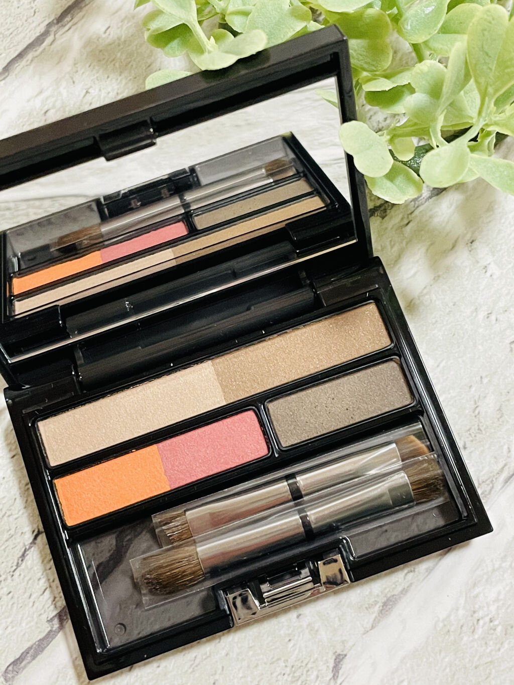 アイブロウ クリエイティブパレット/IPSA/パウダーアイブロウを使ったクチコミ（1枚目）