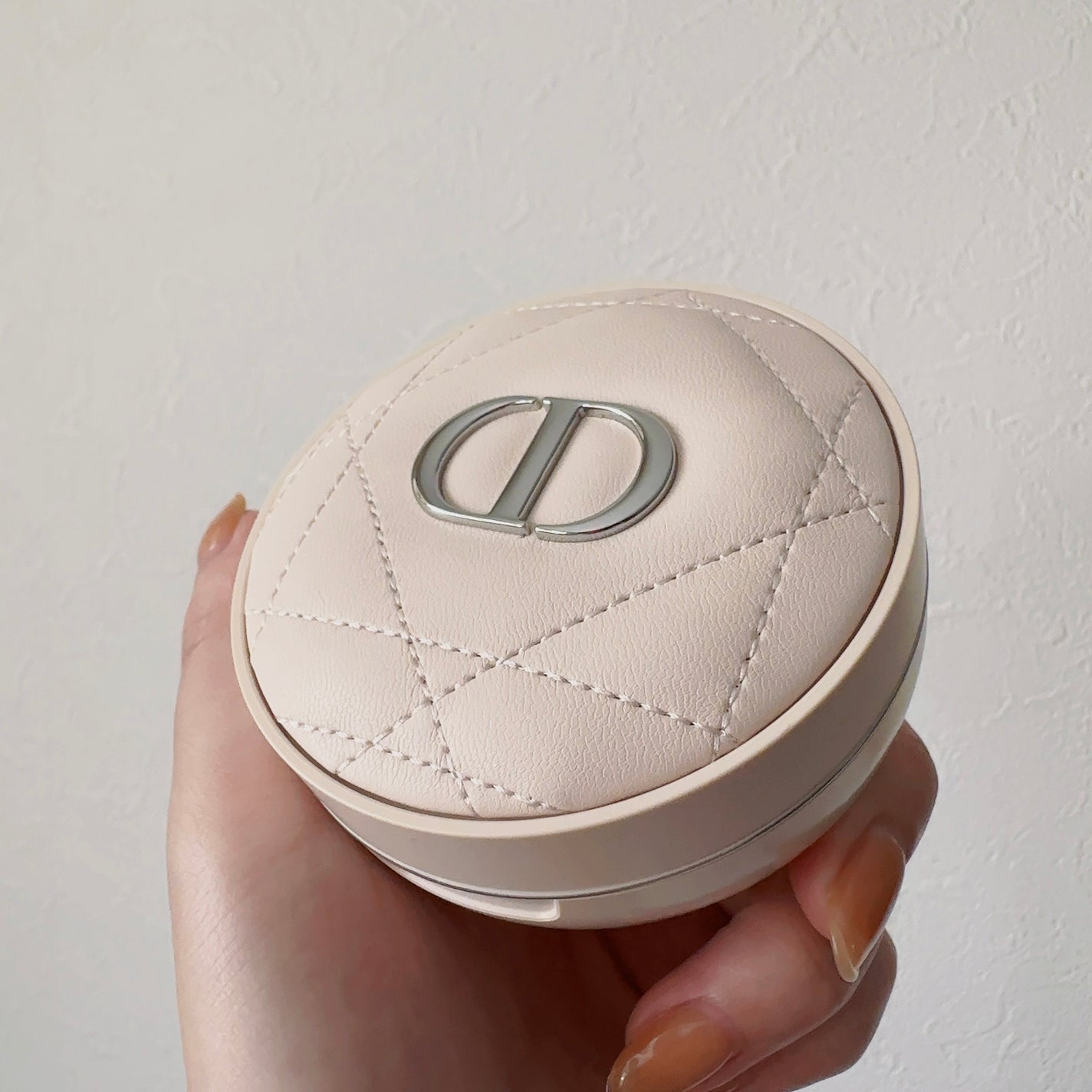 ディオールスキン フォーエヴァー クッション パウダー/Dior/ルースパウダーを使ったクチコミ(1枚目)