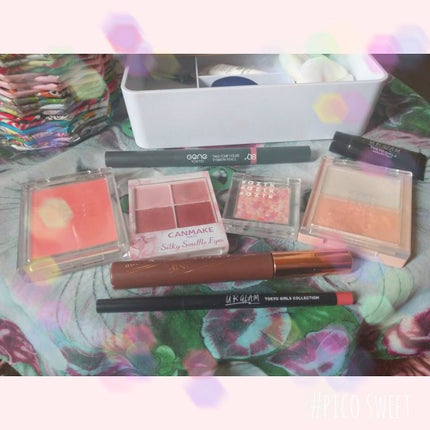 シルキースフレアイズ/キャンメイク/アイシャドウパレットを使ったクチコミ(2枚目)