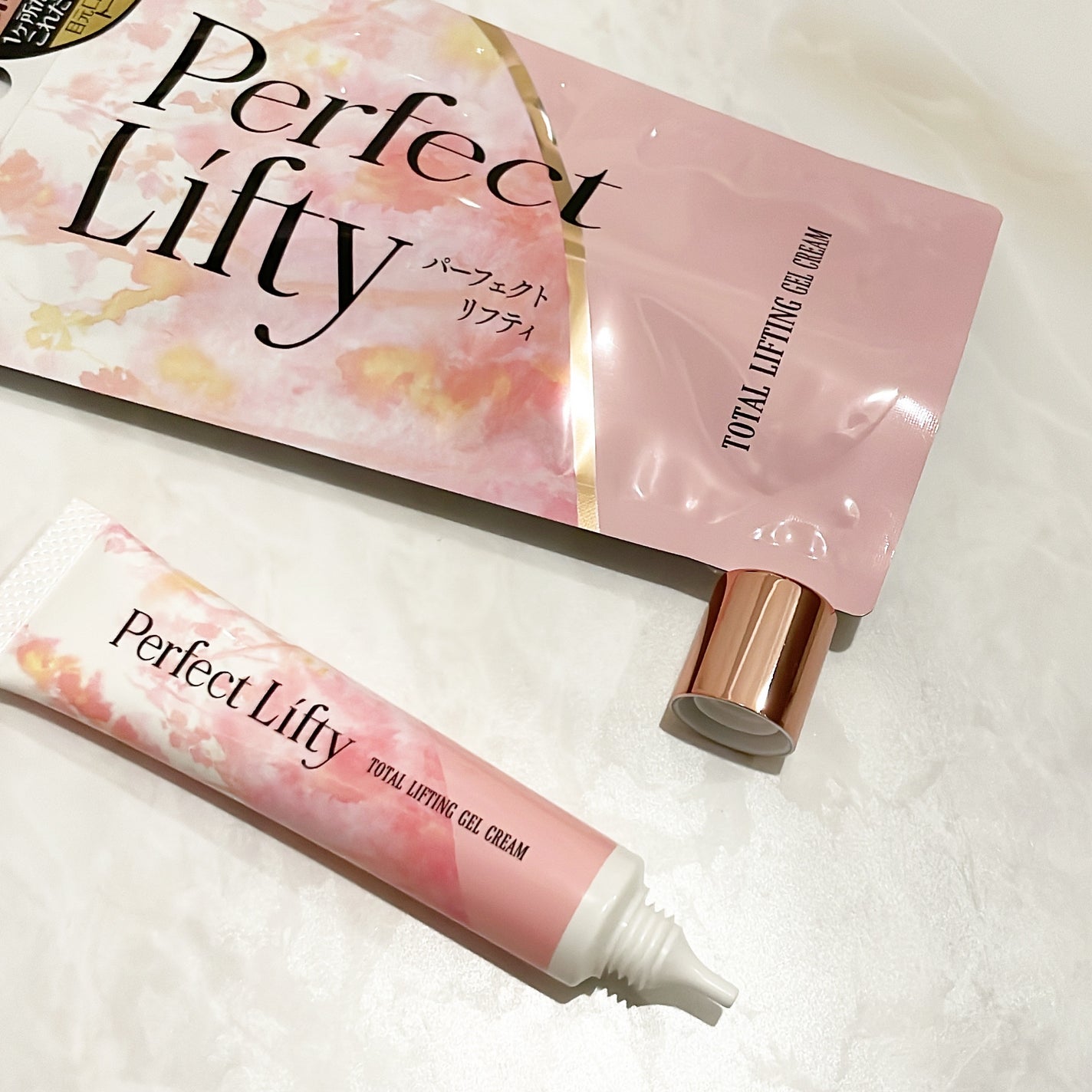 Perfect Lifty TOTAL LIFTING GEL CREAM/R&/フェイスクリームを使ったクチコミ(5枚目)