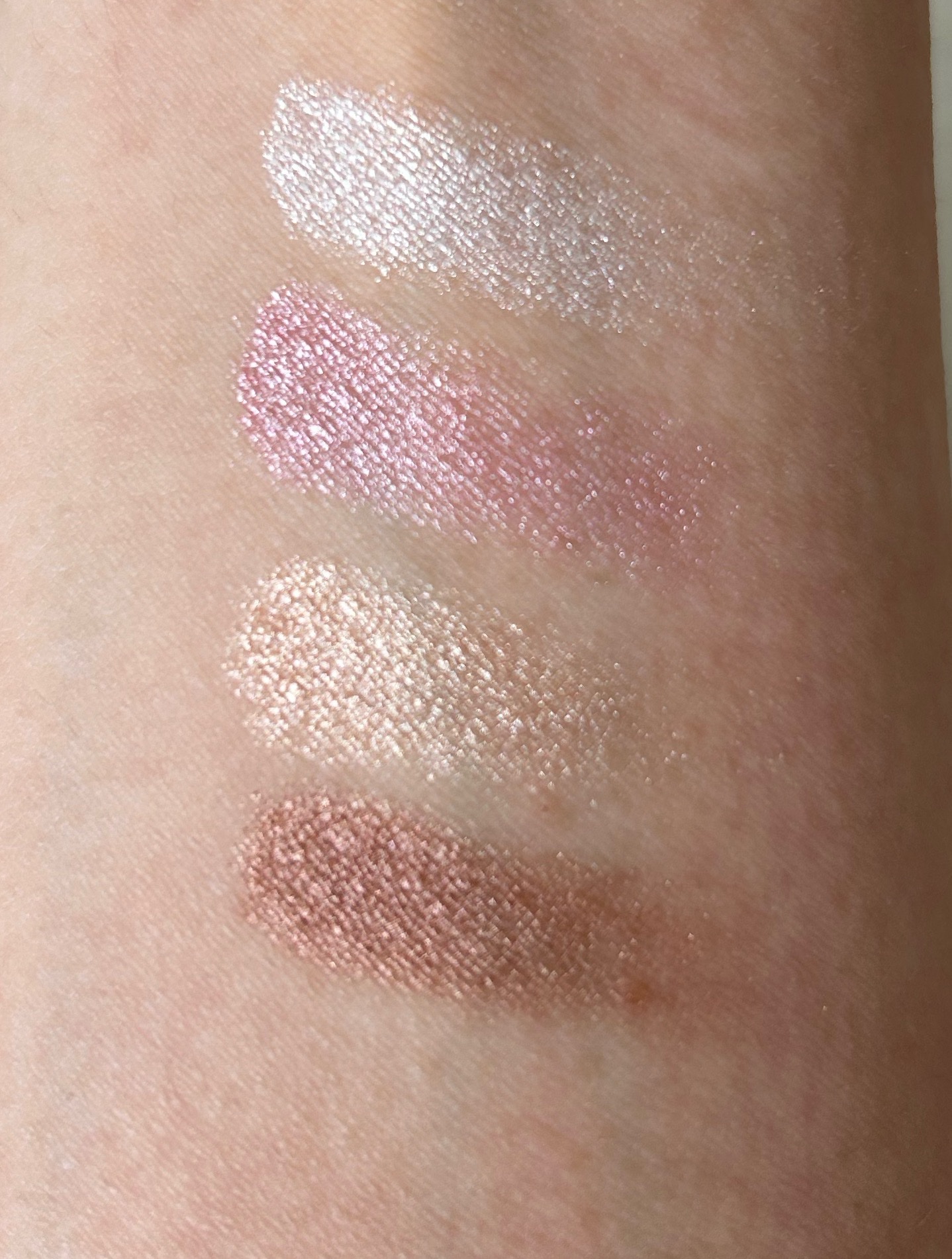 ディオール バックステージ フェイス グロウ パレット/Dior/ハイライトを使ったクチコミ（2枚目）