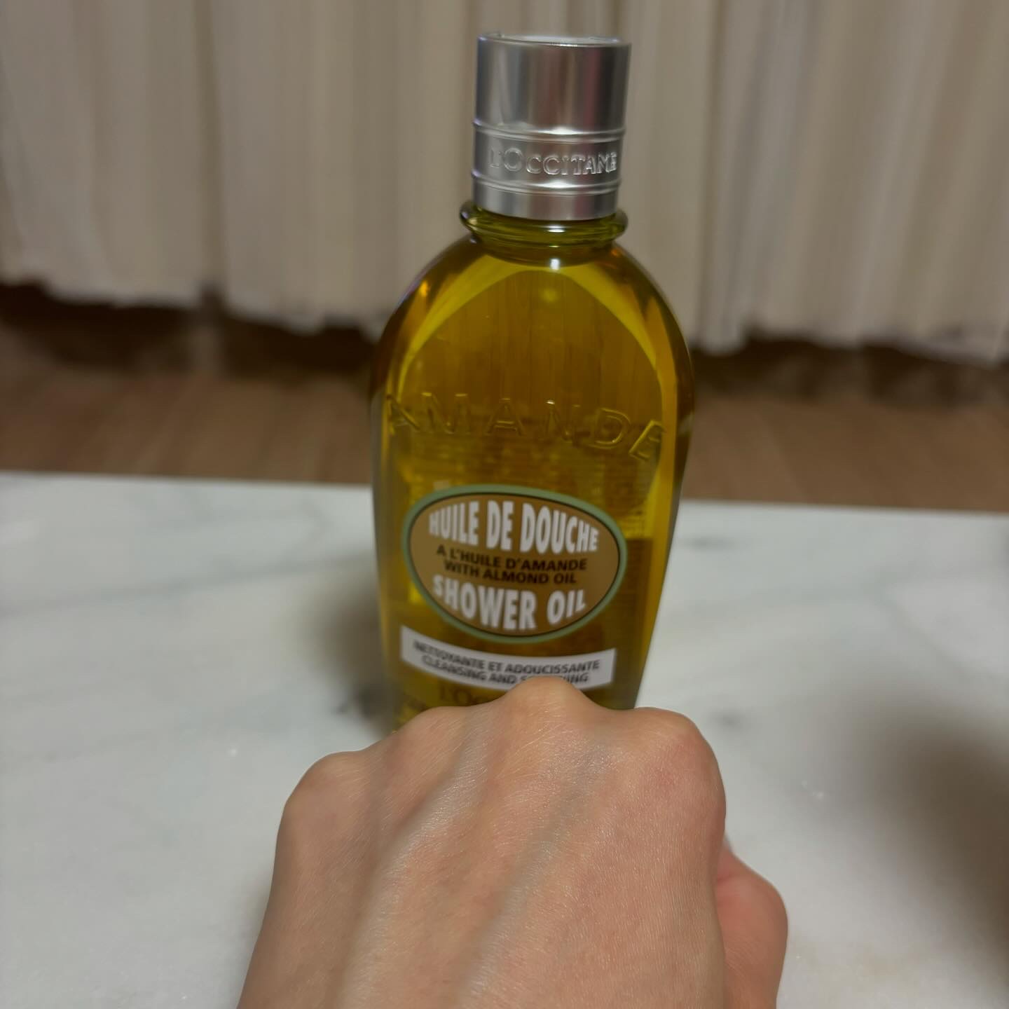アーモンド モイスチャライジングシャワーオイル/L'OCCITANE/ボディソープを使ったクチコミ（3枚目）