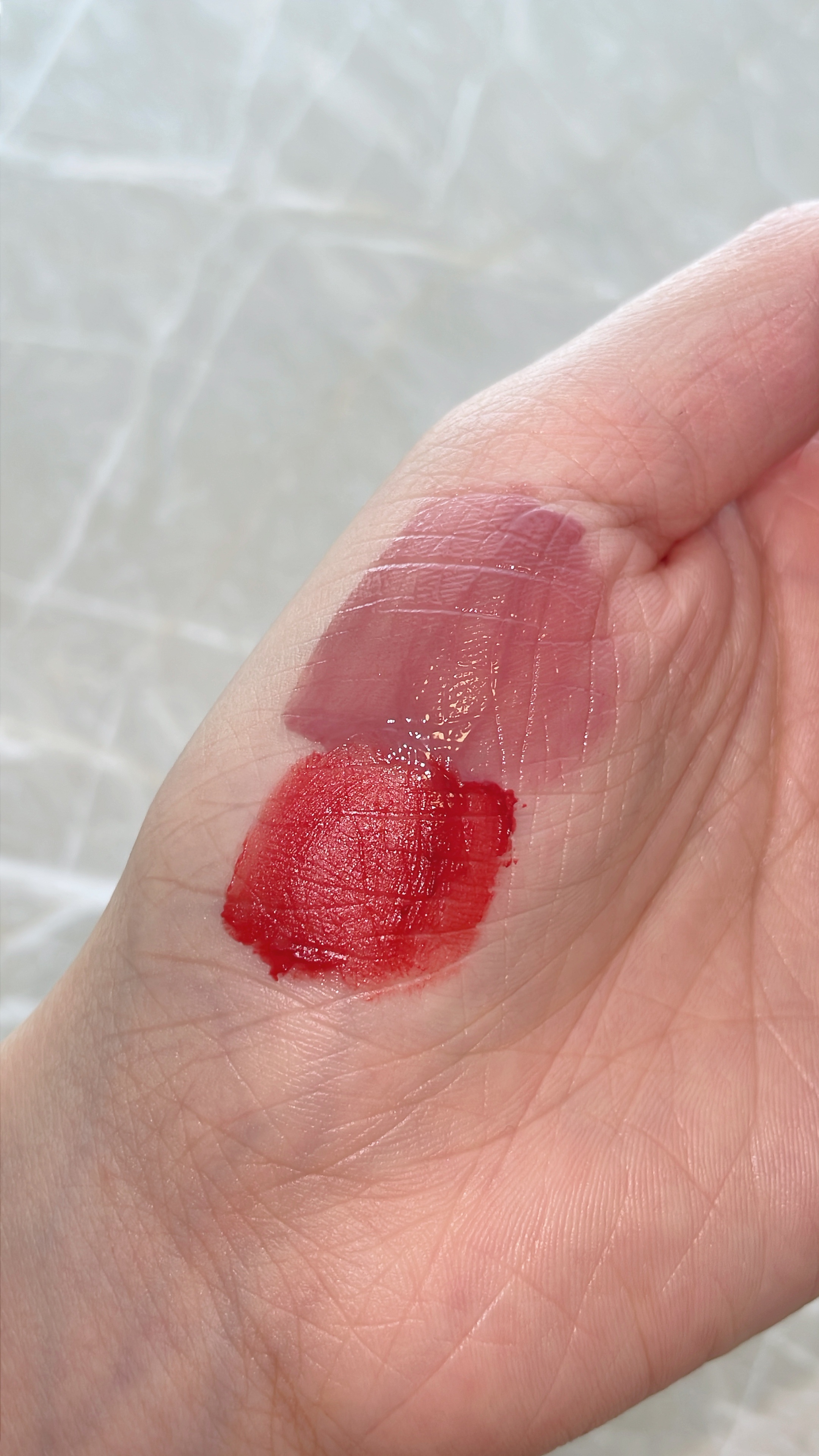 ヌグローウィリキッド/nuegray/口紅を使ったクチコミ（2枚目）