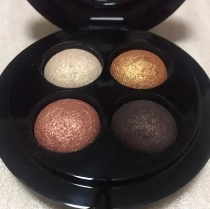 M・A・C ミネラライズ アイシャドウ×4のクチコミ「M・A・C
ミネラライズ アイシャドウ×4
ゴールデンシャイン
日中のナチュラルな仕上がりに.....」(1枚目)