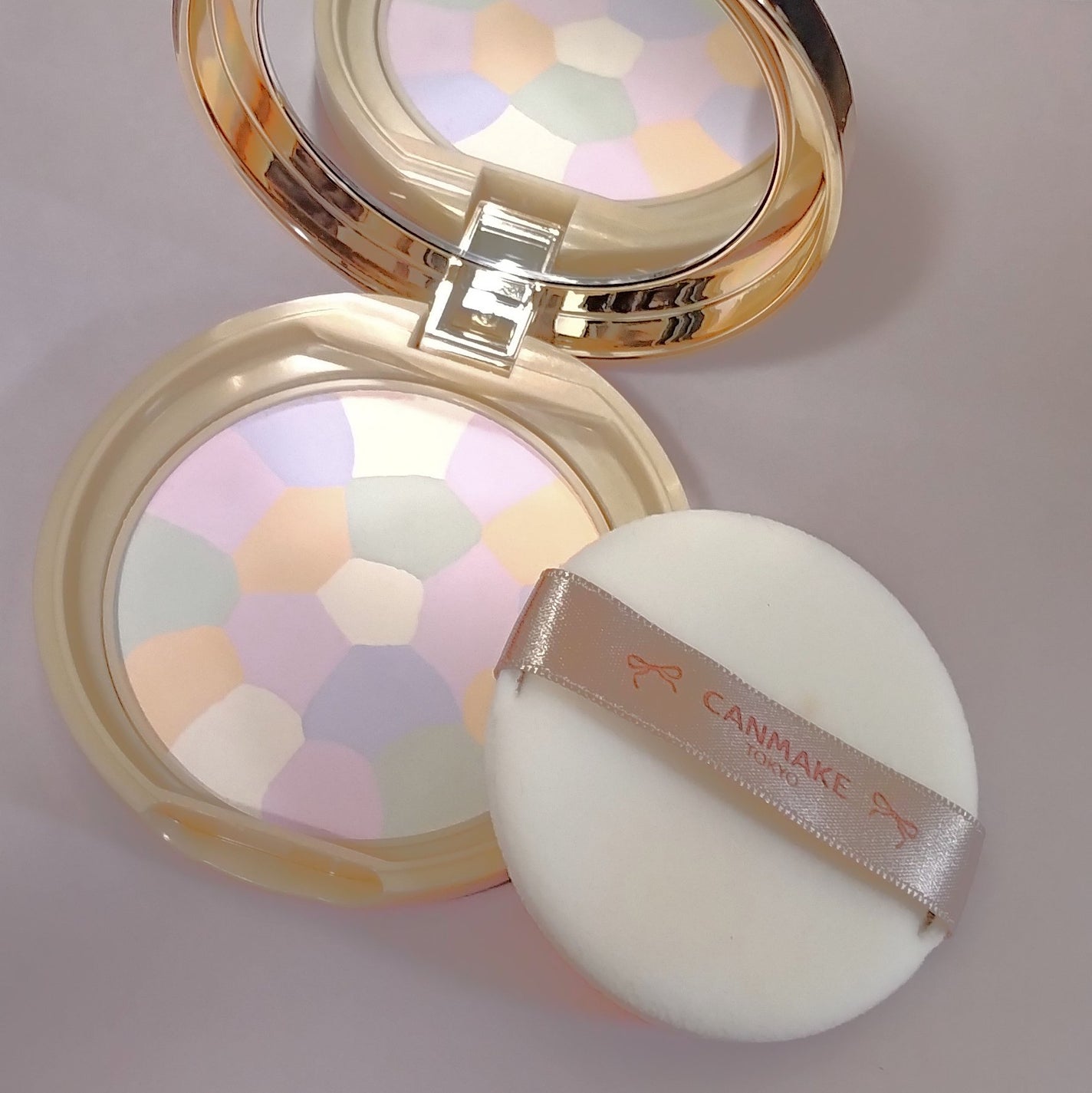 マシュマロフィニッシュパウダー ~Abloom~/キャンメイク/プレストパウダーを使ったクチコミ(1枚目)