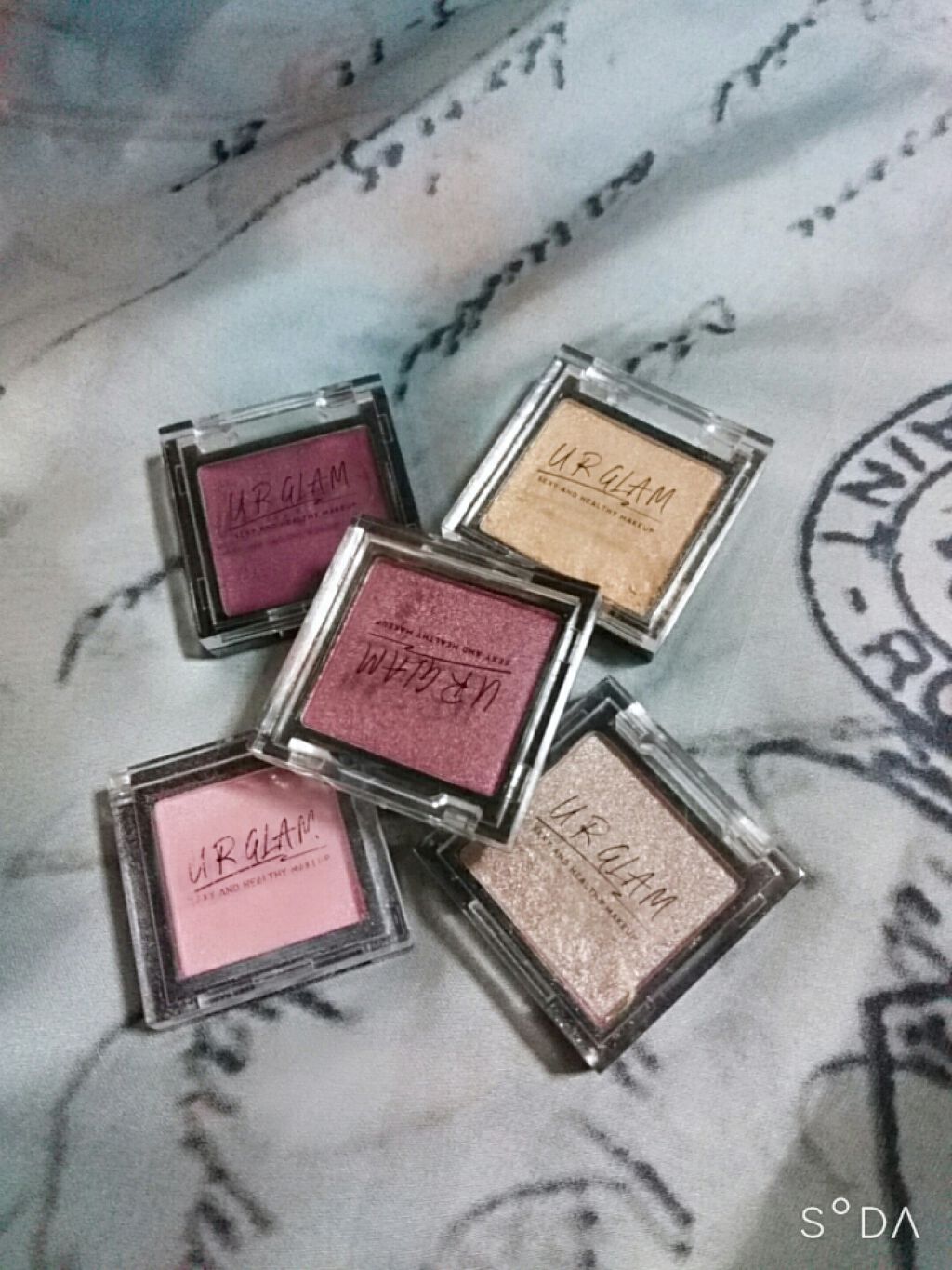 UR GLAM　POWDER EYESHADOW/U R GLAM/単色アイシャドウを使ったクチコミ（1枚目）