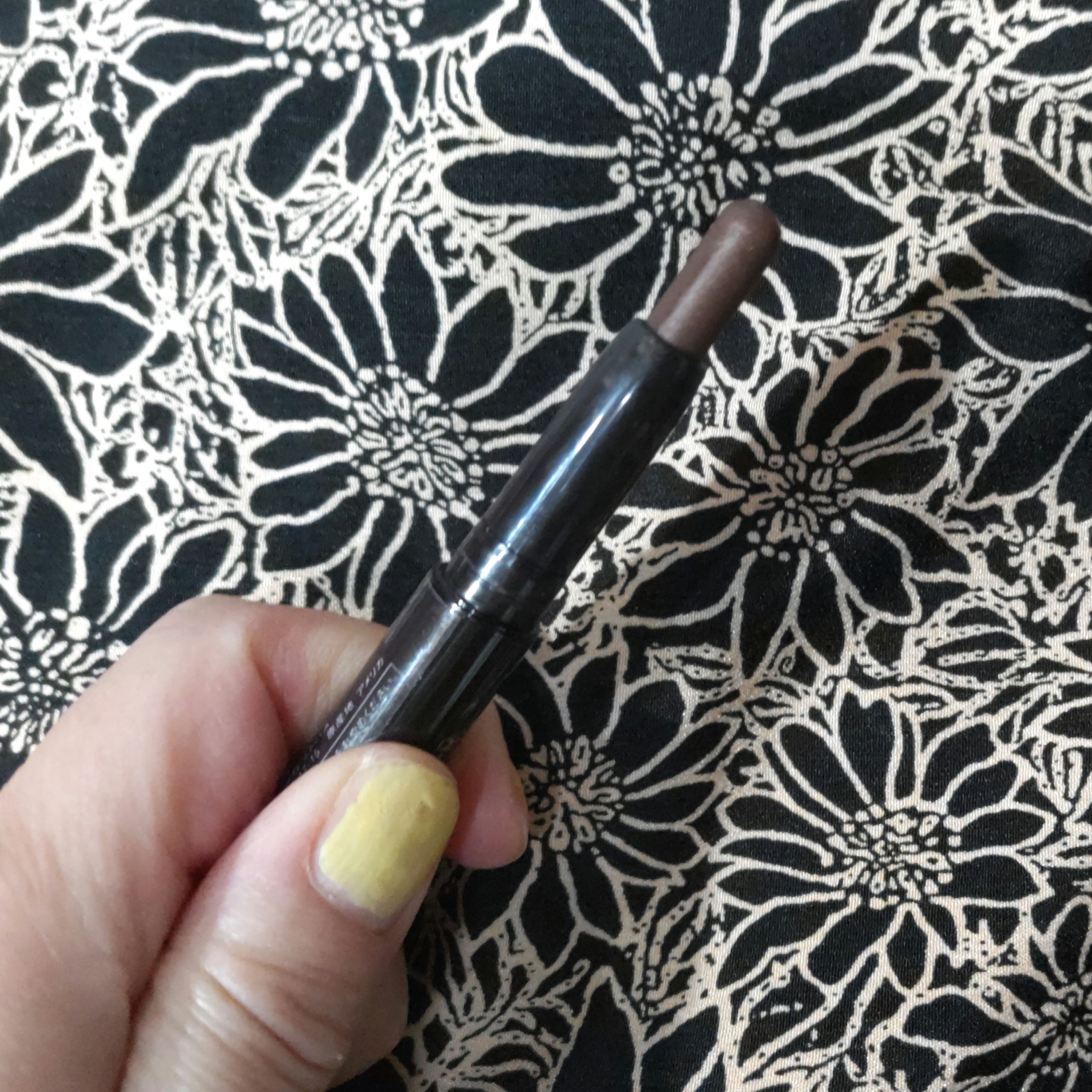 キャビアスティック アイカラー 03 Cocoa（ミニ）/ローラ メルシエ/スティックアイシャドウを使ったクチコミ（3枚目）