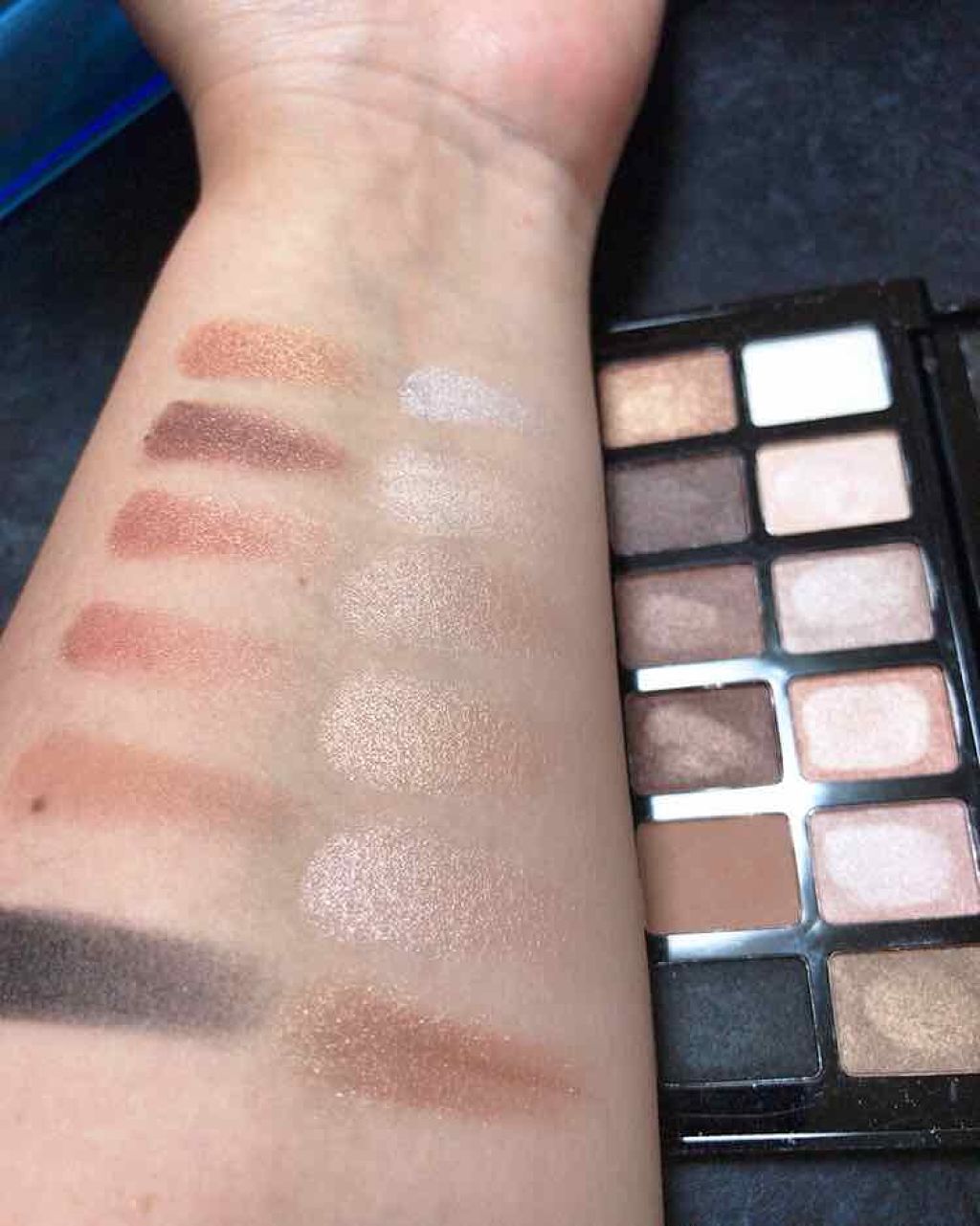 THE NUDES Eye Shadow Palette/Lameila/アイシャドウパレットを使ったクチコミ（2枚目）