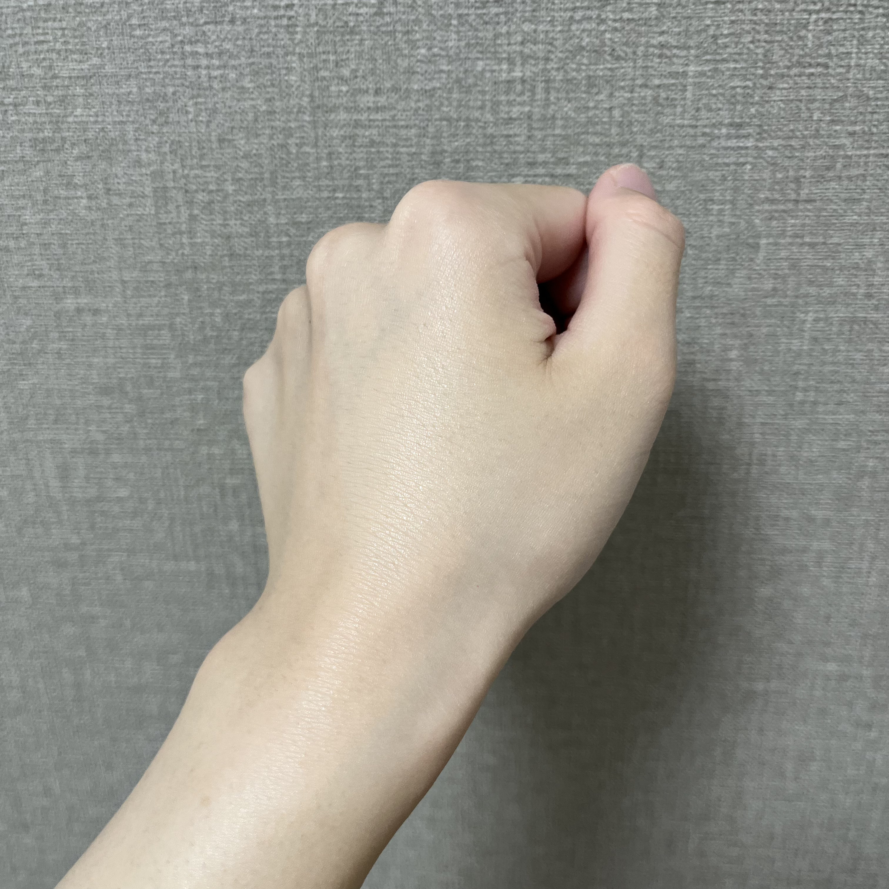 エンチャンテッド クッション ファンデーション 01 ライトベージュ/anjir/クッションファンデーションを使ったクチコミ（2枚目）