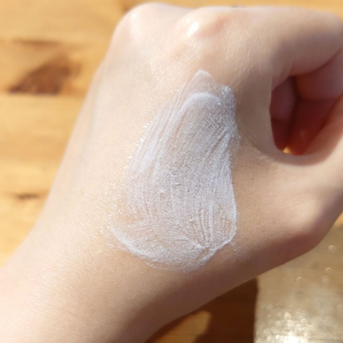 トーンアップUV エッセンス/サンカット®/日焼け止めローションを使ったクチコミ(4枚目)