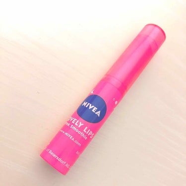 NIVEA(海外) ニベア ラブリーリップス